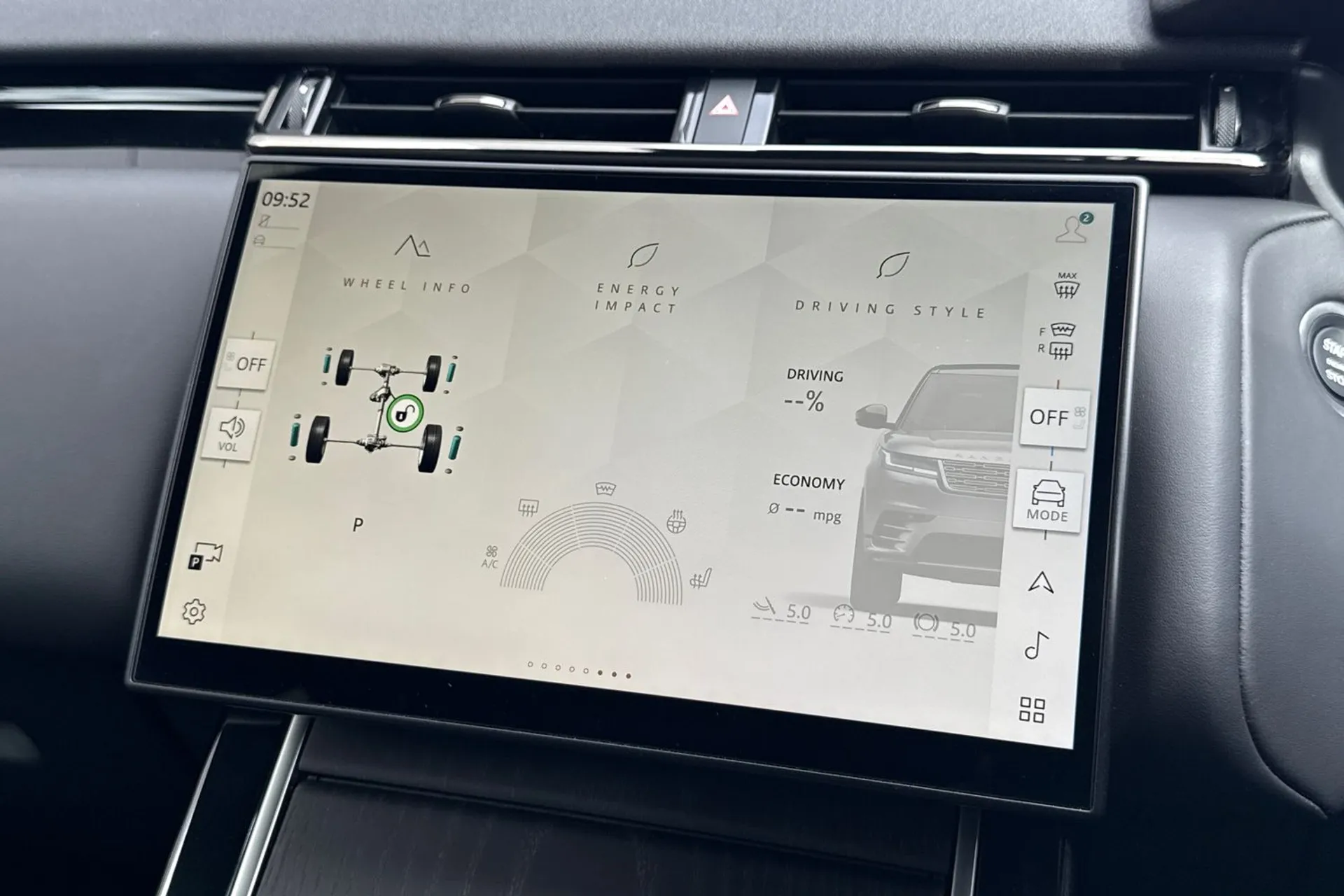 LAND ROVER RANGE ROVER VELAR thumbnail image number 61
