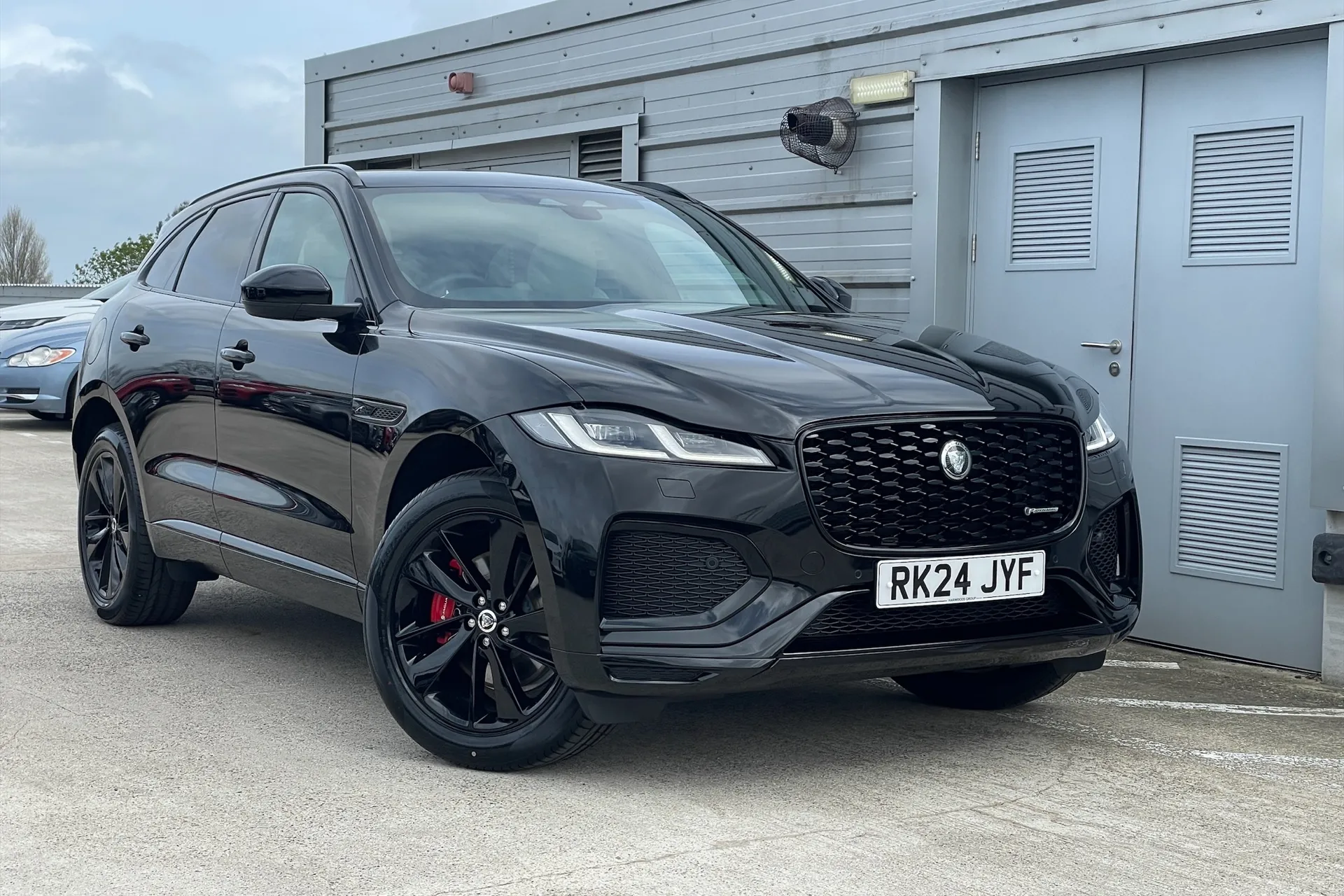 Jaguar F-PACE focused image