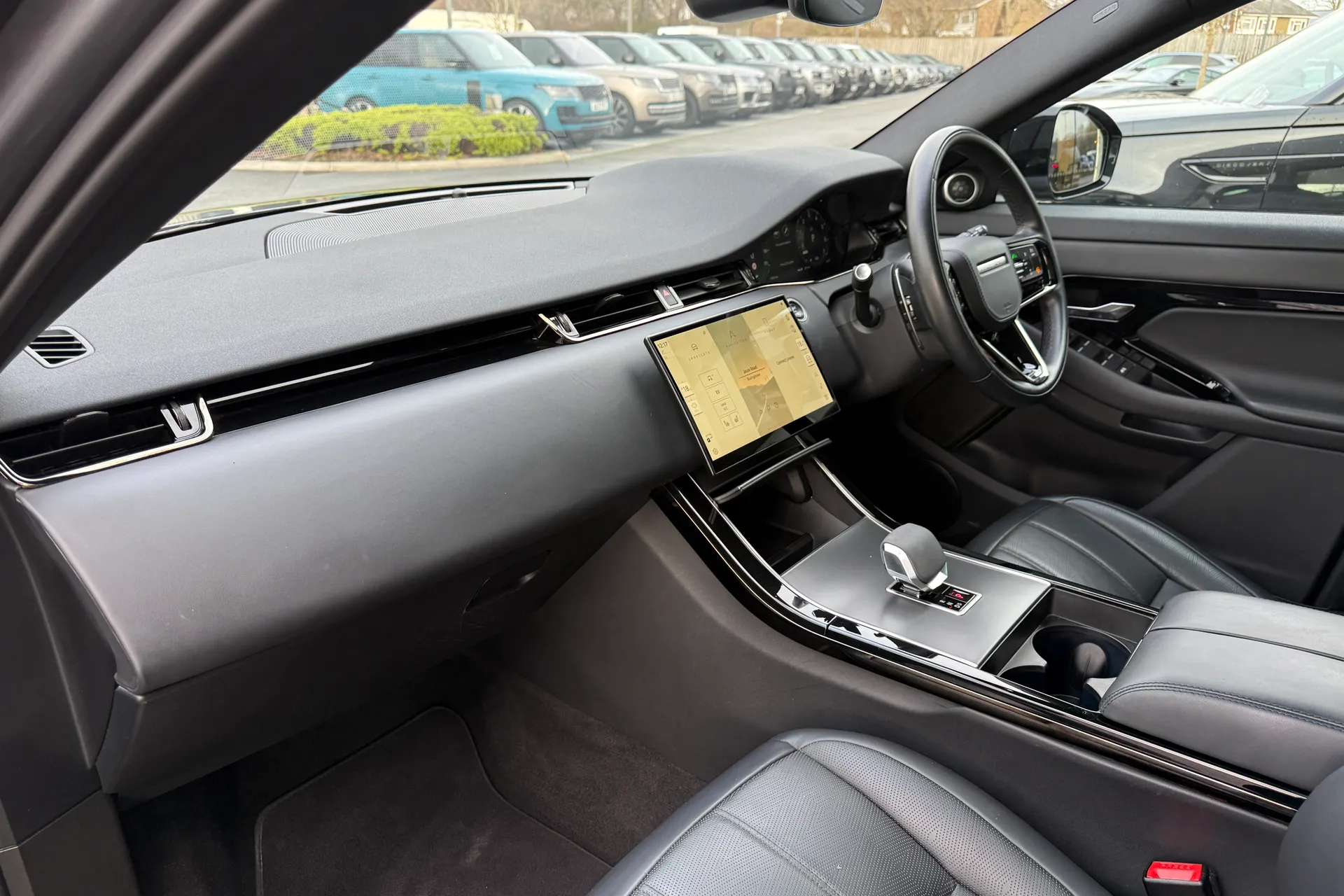 LAND ROVER RANGE ROVER EVOQUE thumbnail image number 45