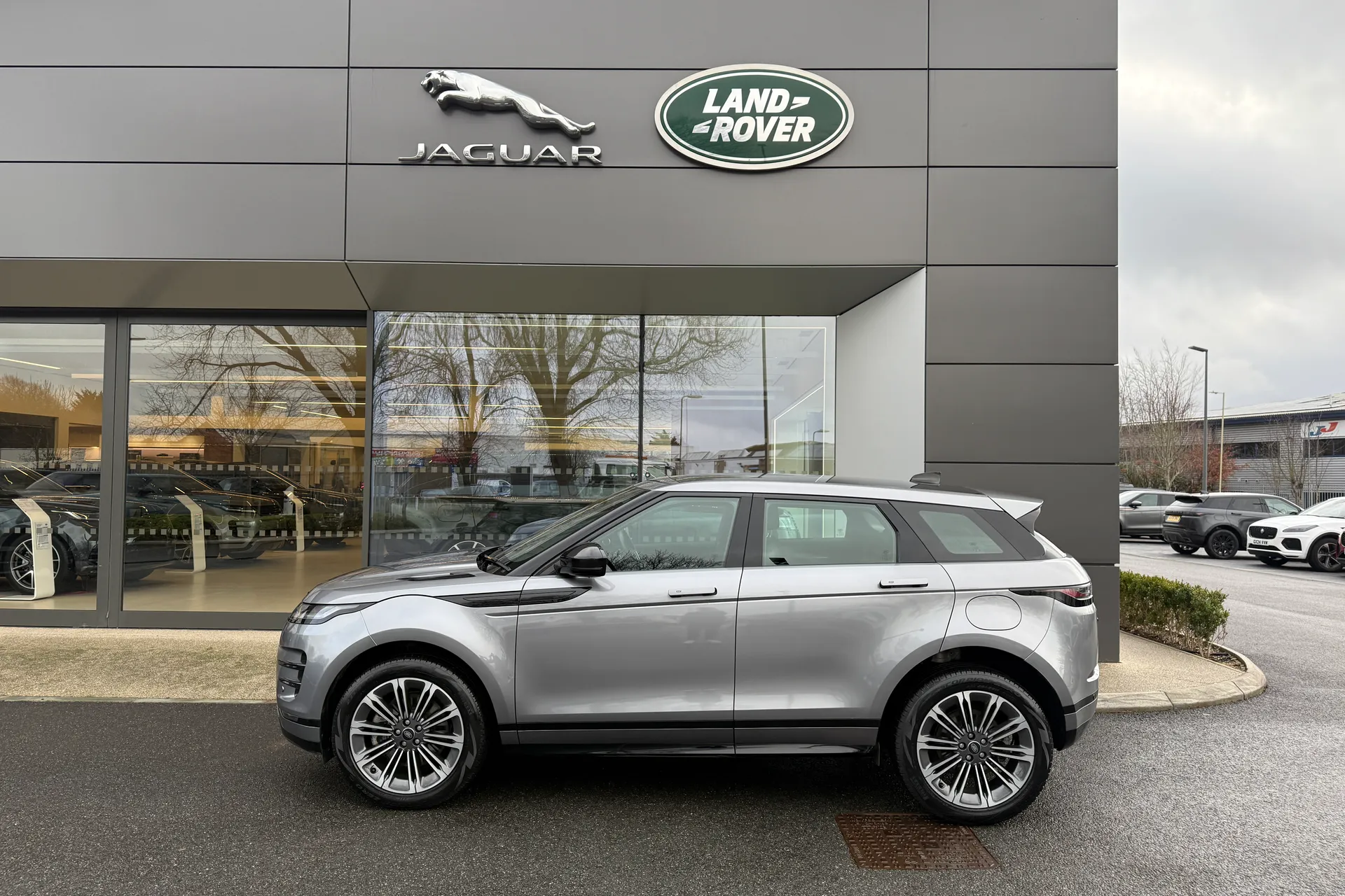 LAND ROVER RANGE ROVER EVOQUE thumbnail image number 25
