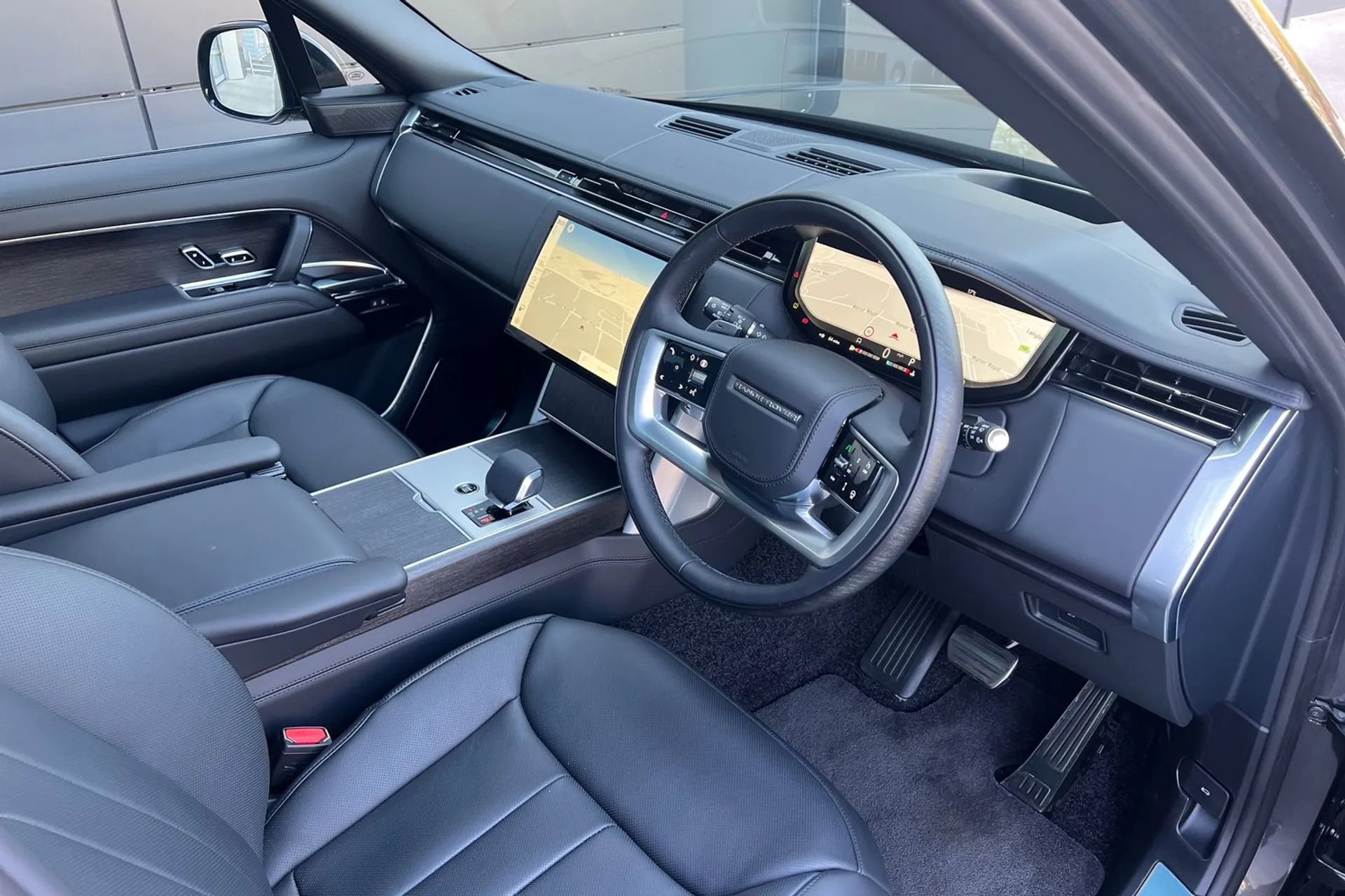 LAND ROVER RANGE ROVER thumbnail image number 42