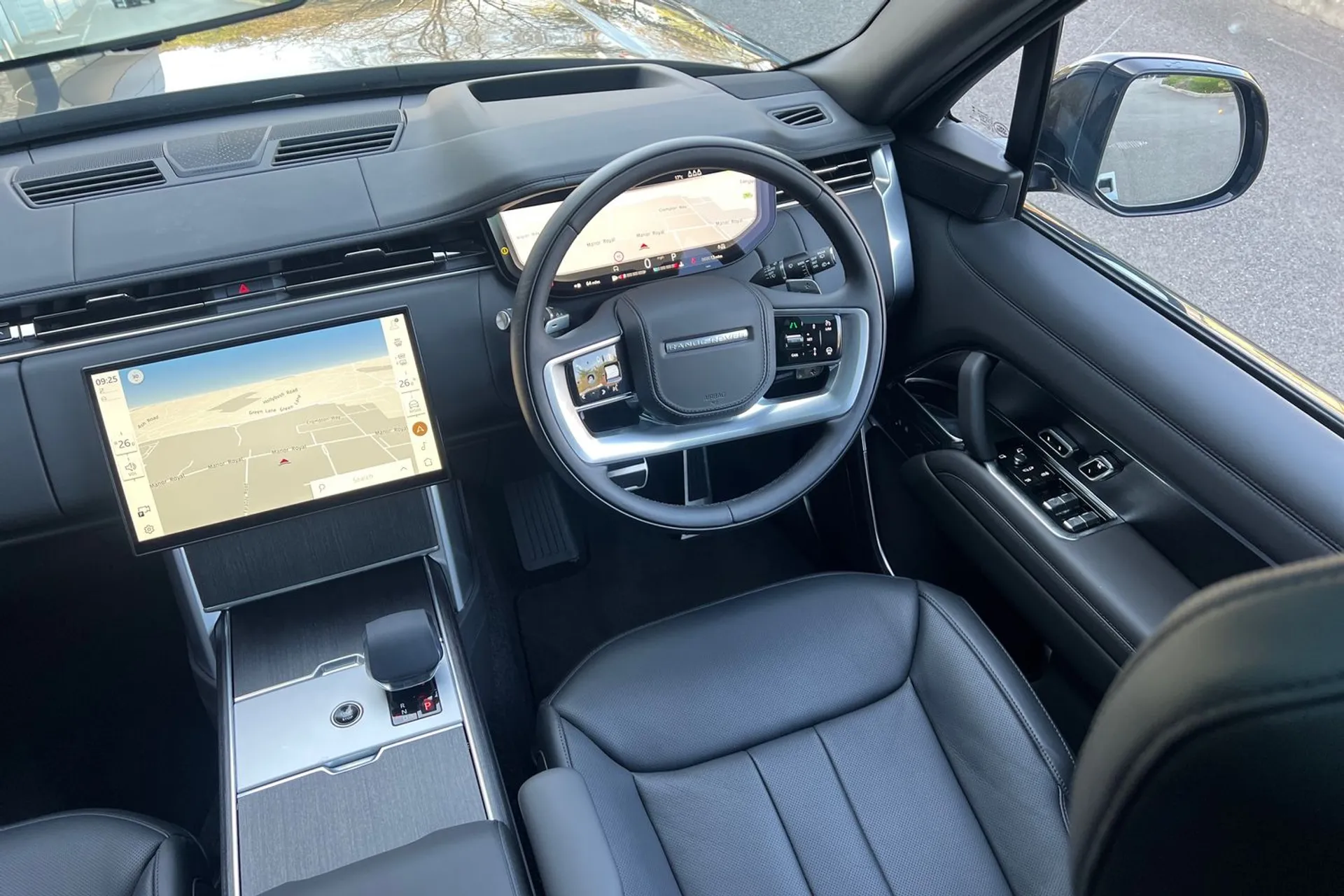 LAND ROVER RANGE ROVER thumbnail image number 21