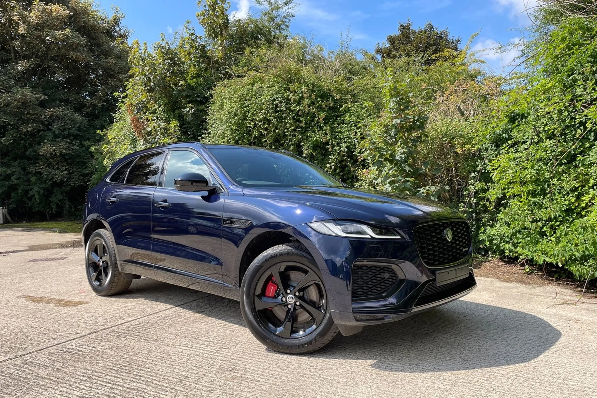 Jaguar F-Pace focused image