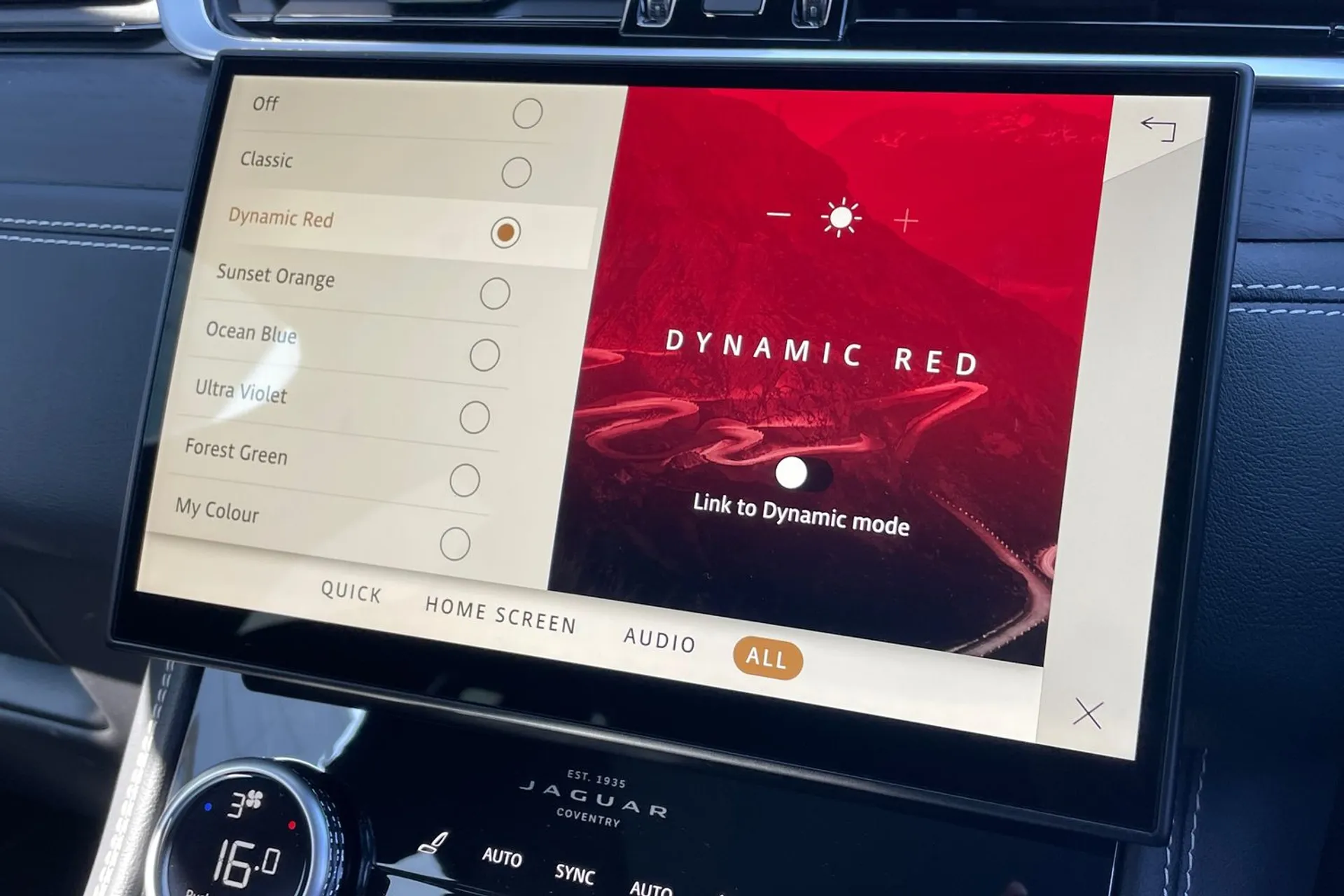 Jaguar F-PACE thumbnail image number 59