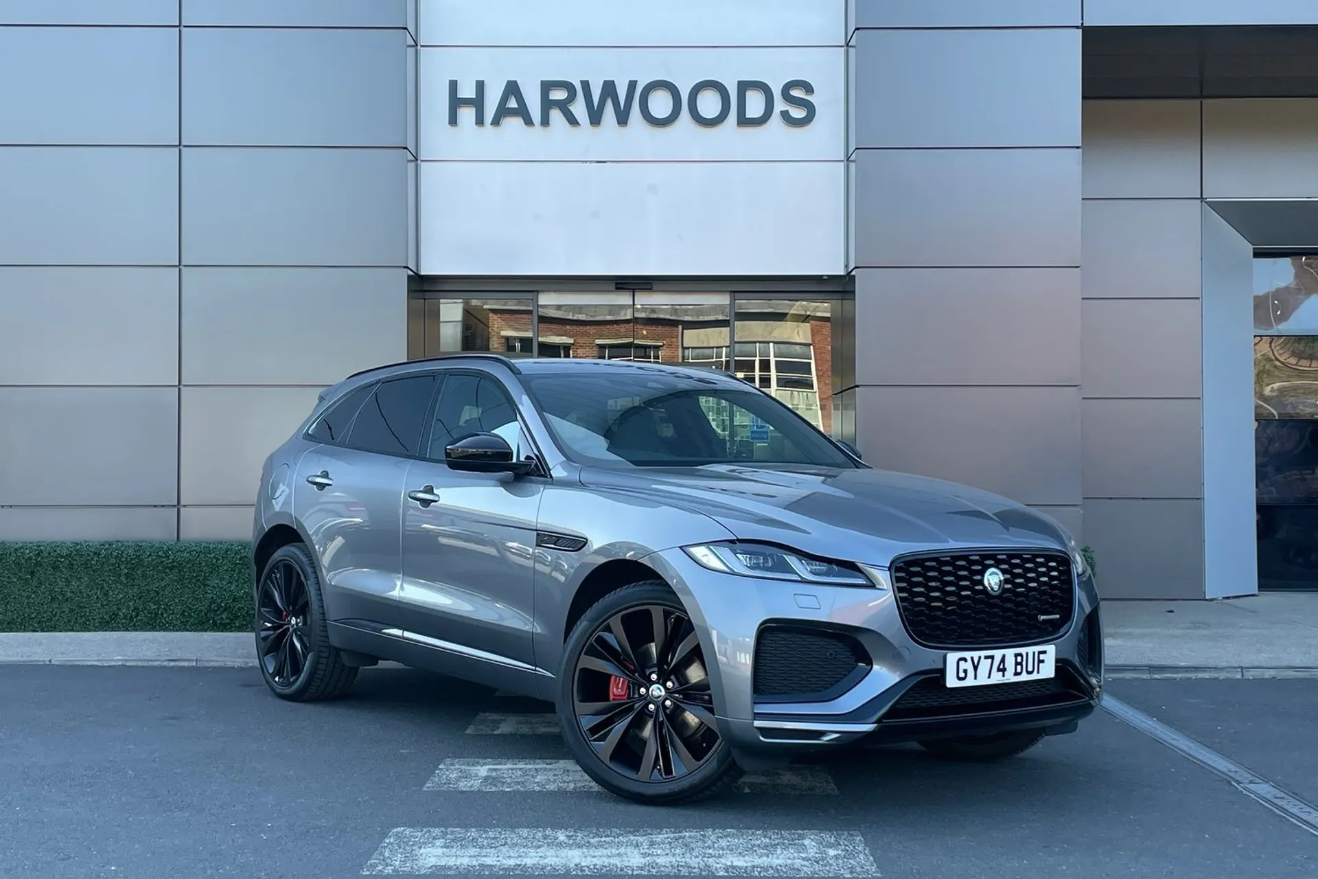 Jaguar F-PACE focused image