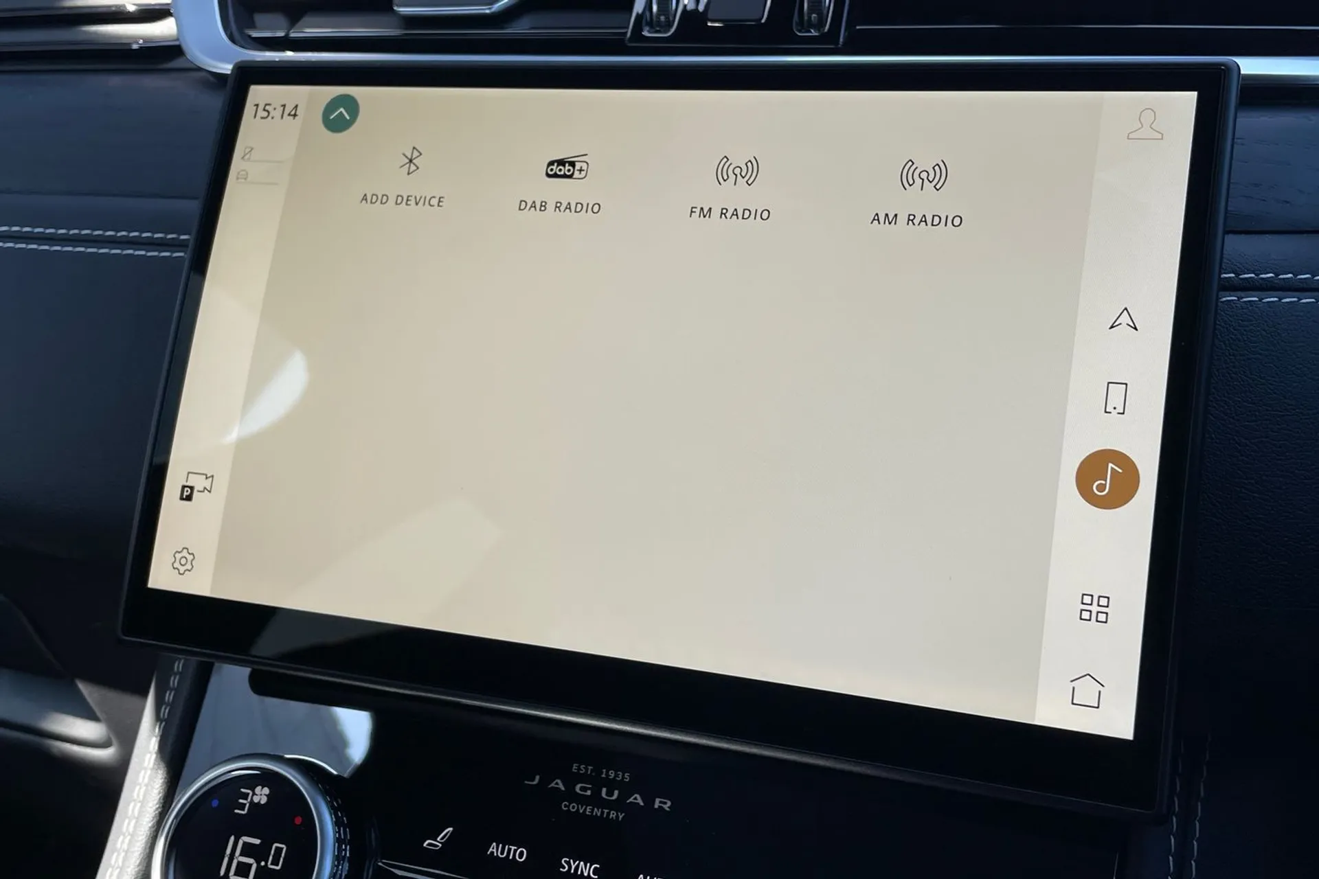 Jaguar F-PACE thumbnail image number 56