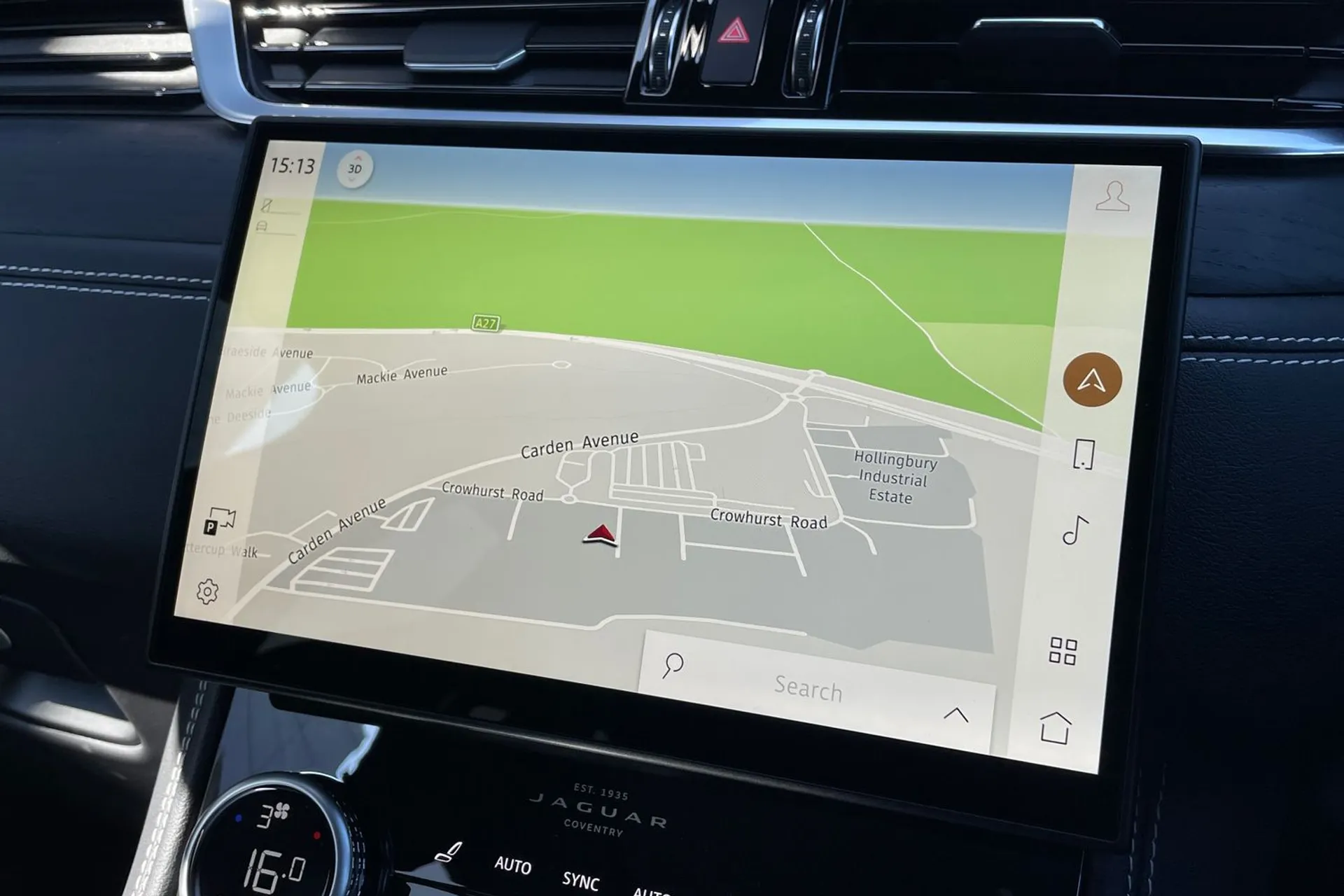 Jaguar F-PACE thumbnail image number 5
