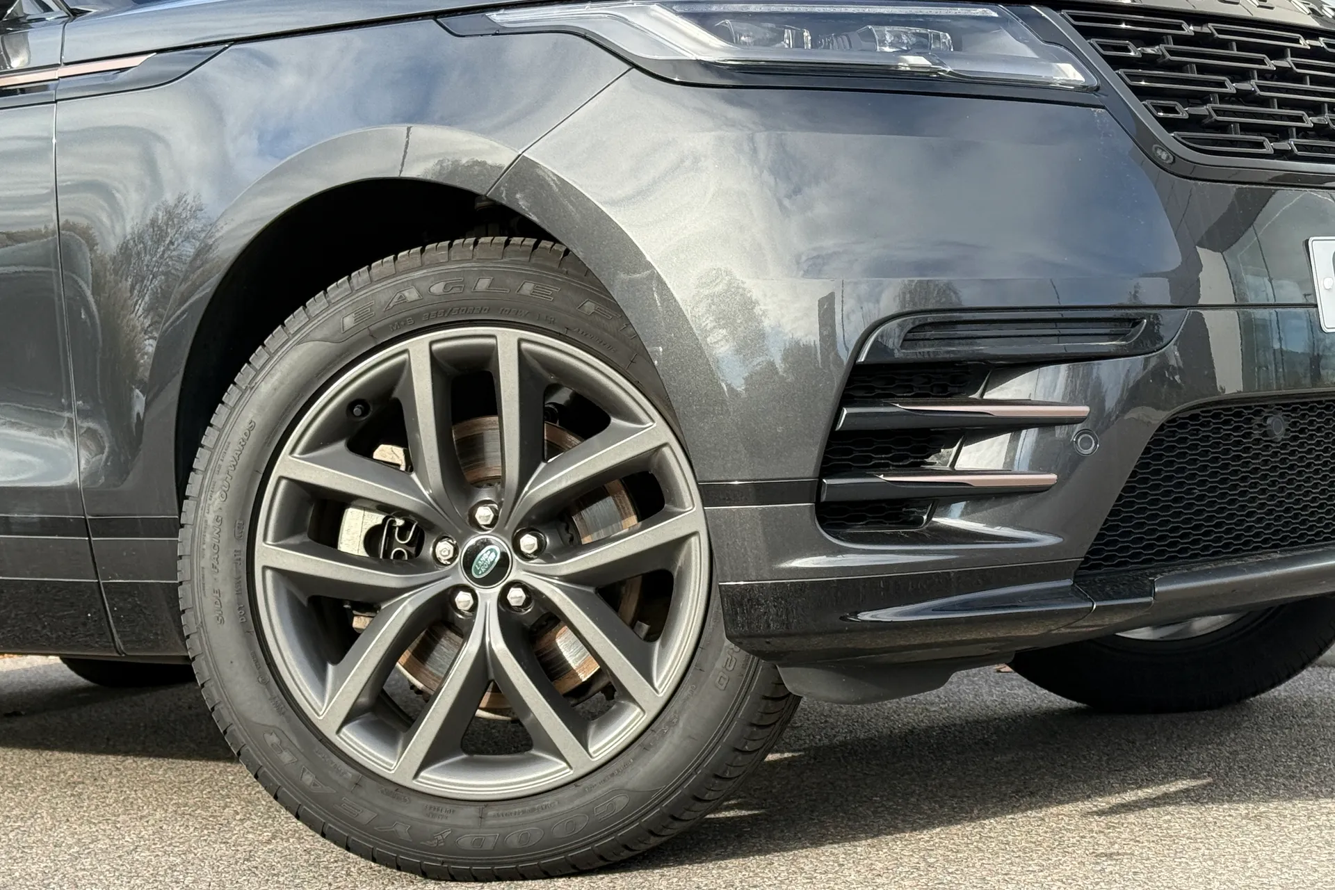 LAND ROVER RANGE ROVER VELAR thumbnail image number 8