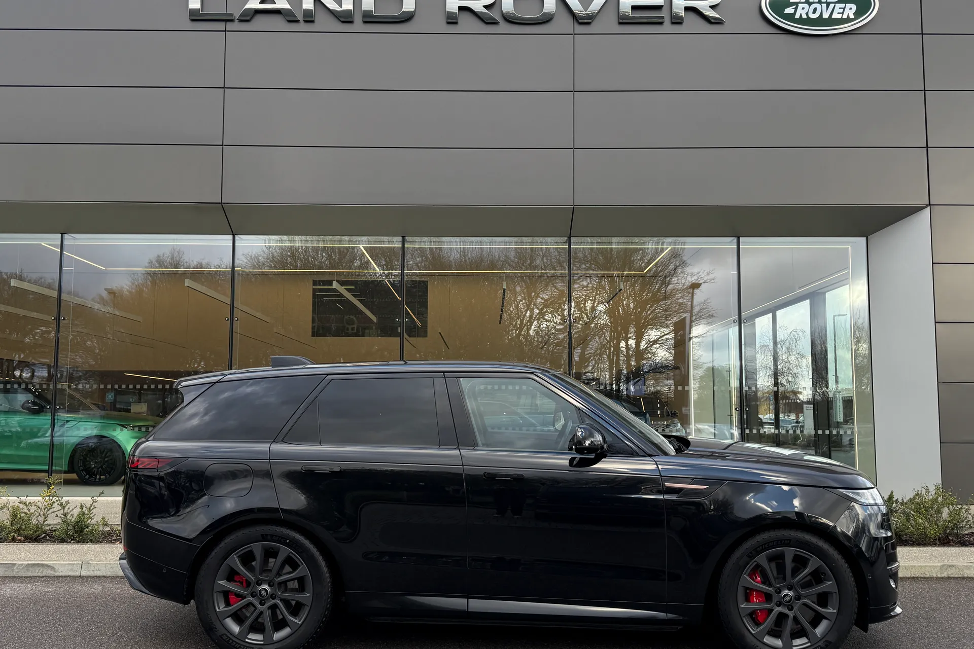 LAND ROVER RANGE ROVER SPORT thumbnail image number 2