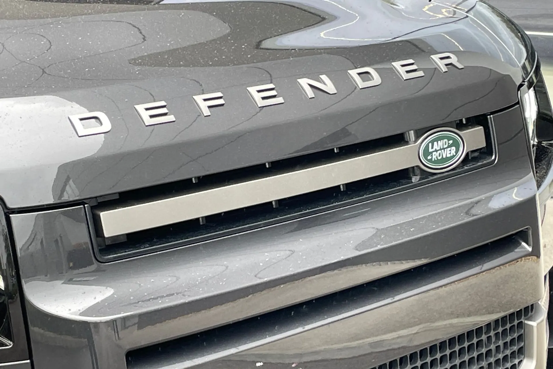 LAND ROVER DEFENDER thumbnail image number 57