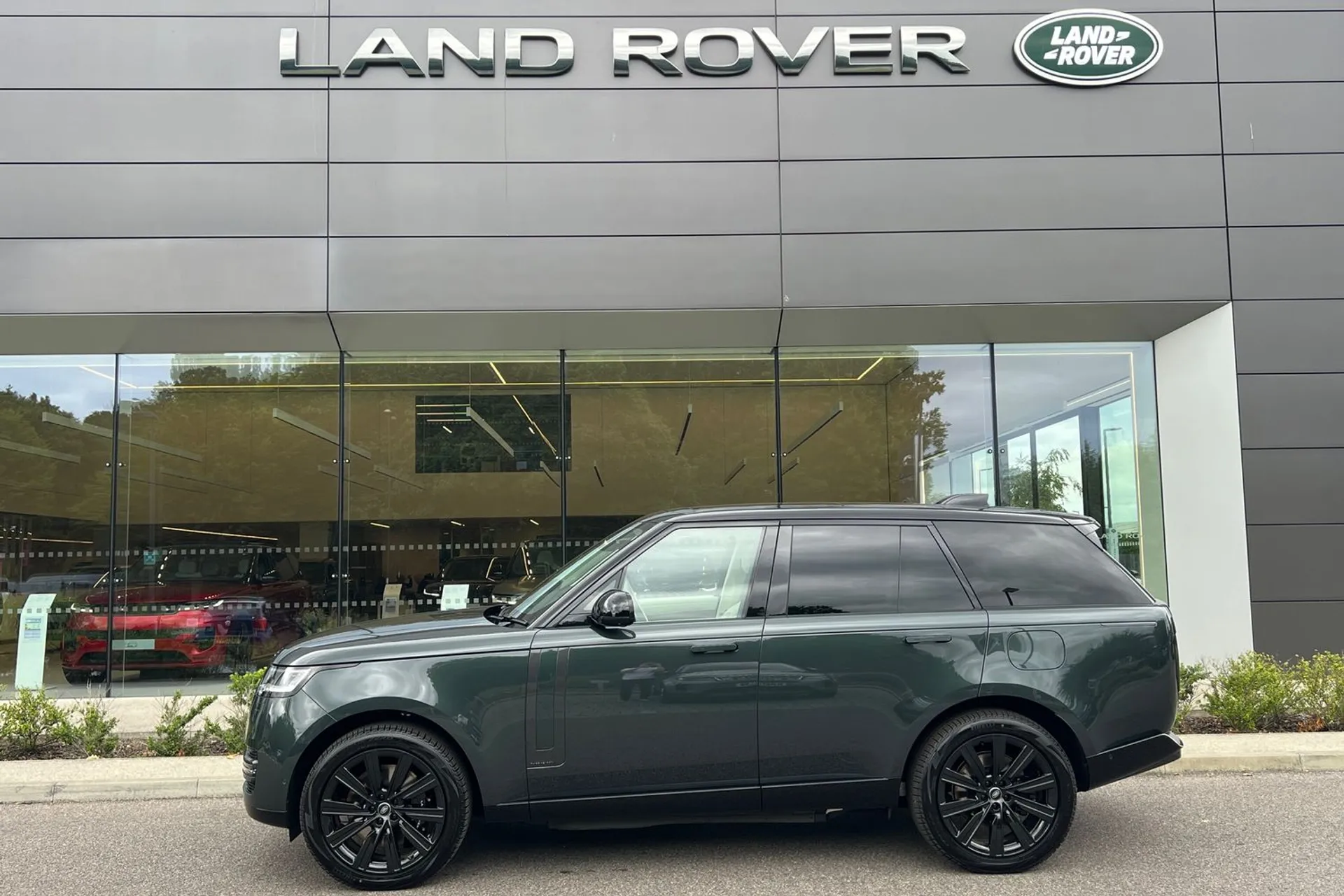 LAND ROVER RANGE ROVER thumbnail image number 7