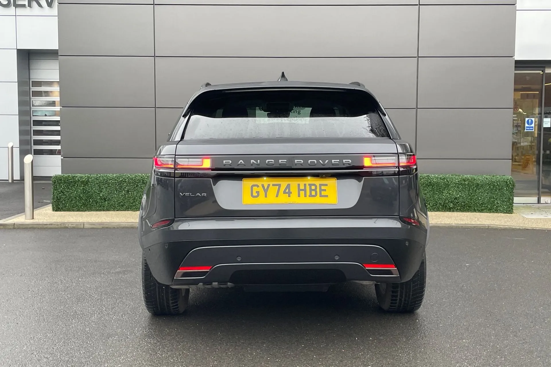 LAND ROVER RANGE ROVER VELAR thumbnail image number 9