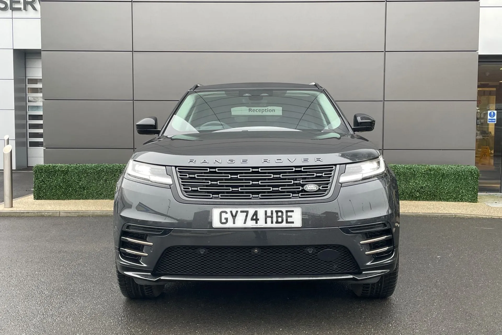 LAND ROVER RANGE ROVER VELAR thumbnail image number 18