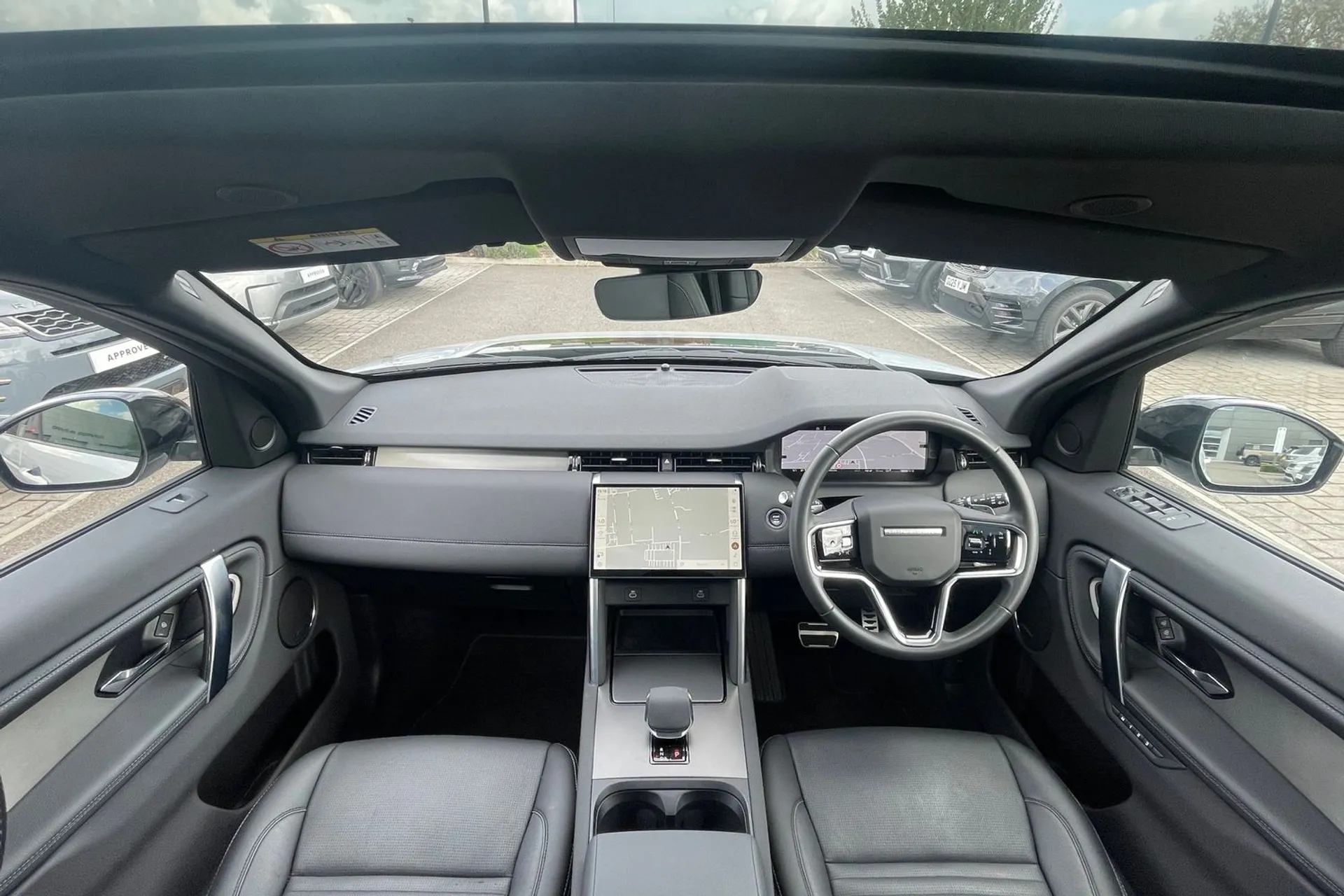 LAND ROVER DISCOVERY SPORT thumbnail image number 3