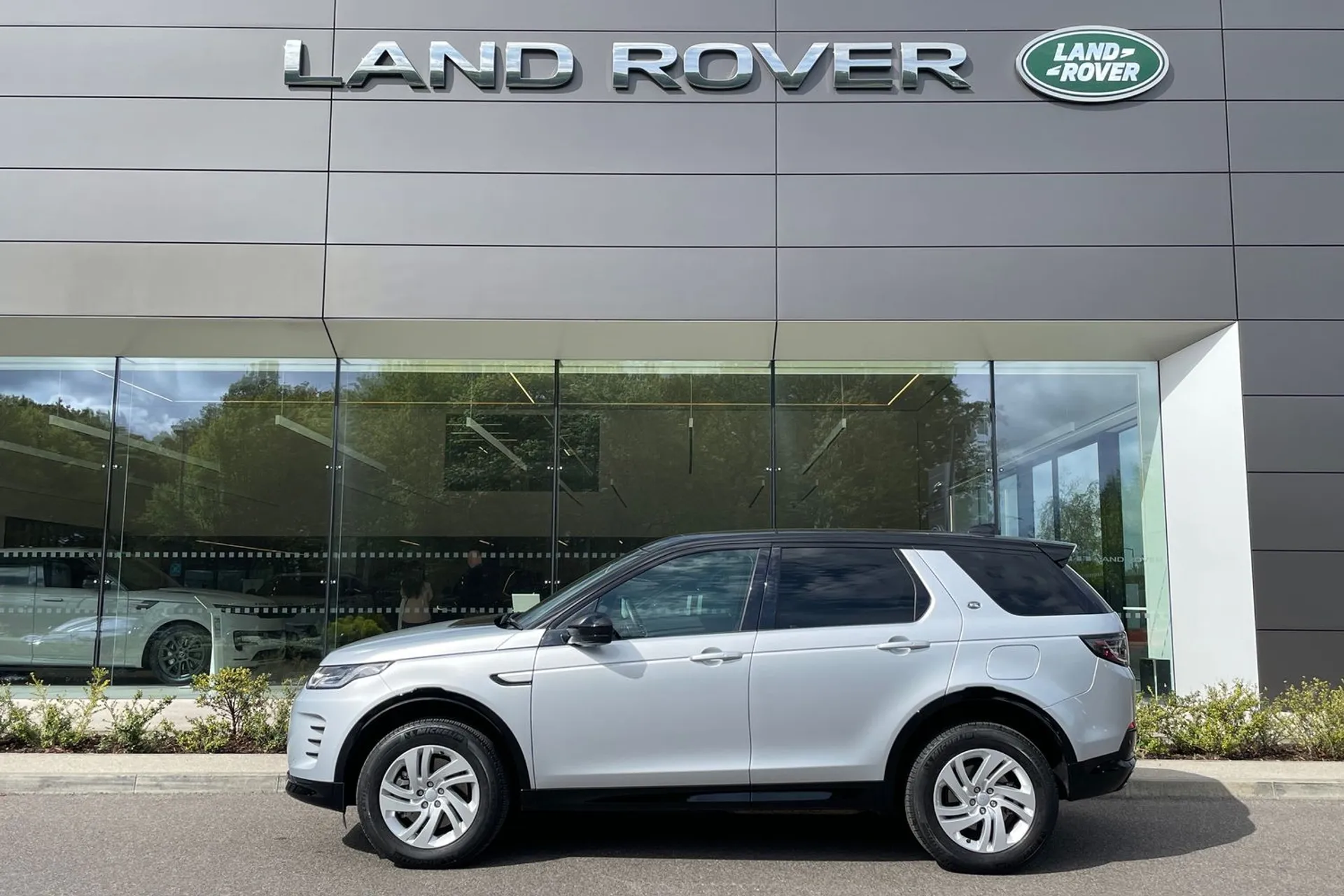 LAND ROVER DISCOVERY SPORT thumbnail image number 7