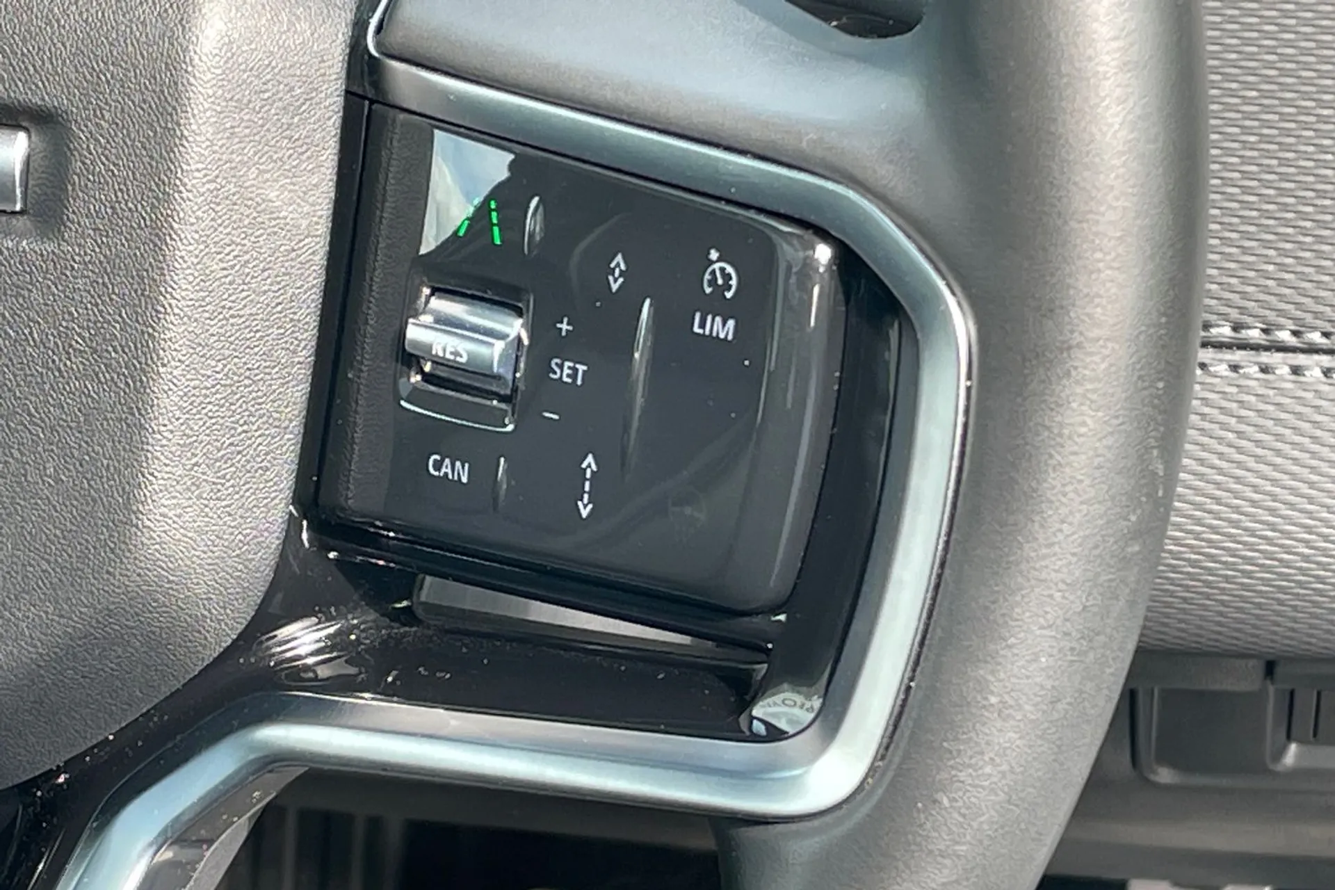 LAND ROVER DISCOVERY SPORT thumbnail image number 39