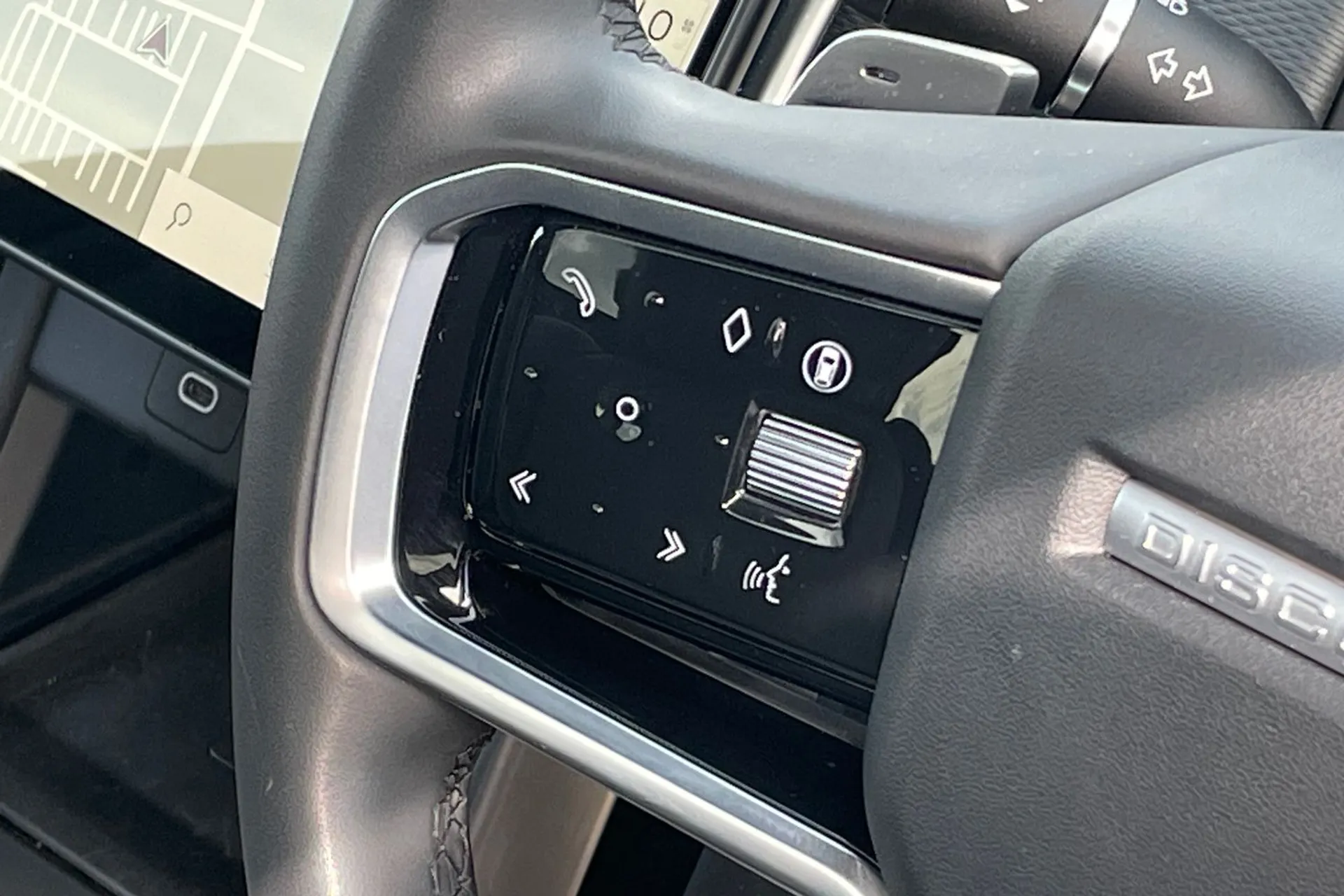 LAND ROVER DISCOVERY SPORT thumbnail image number 38