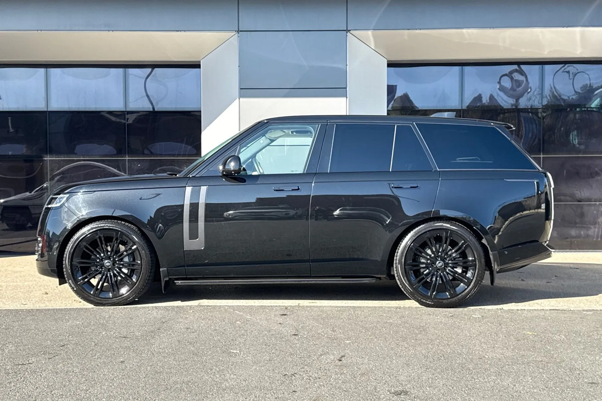 LAND ROVER RANGE ROVER thumbnail image number 11