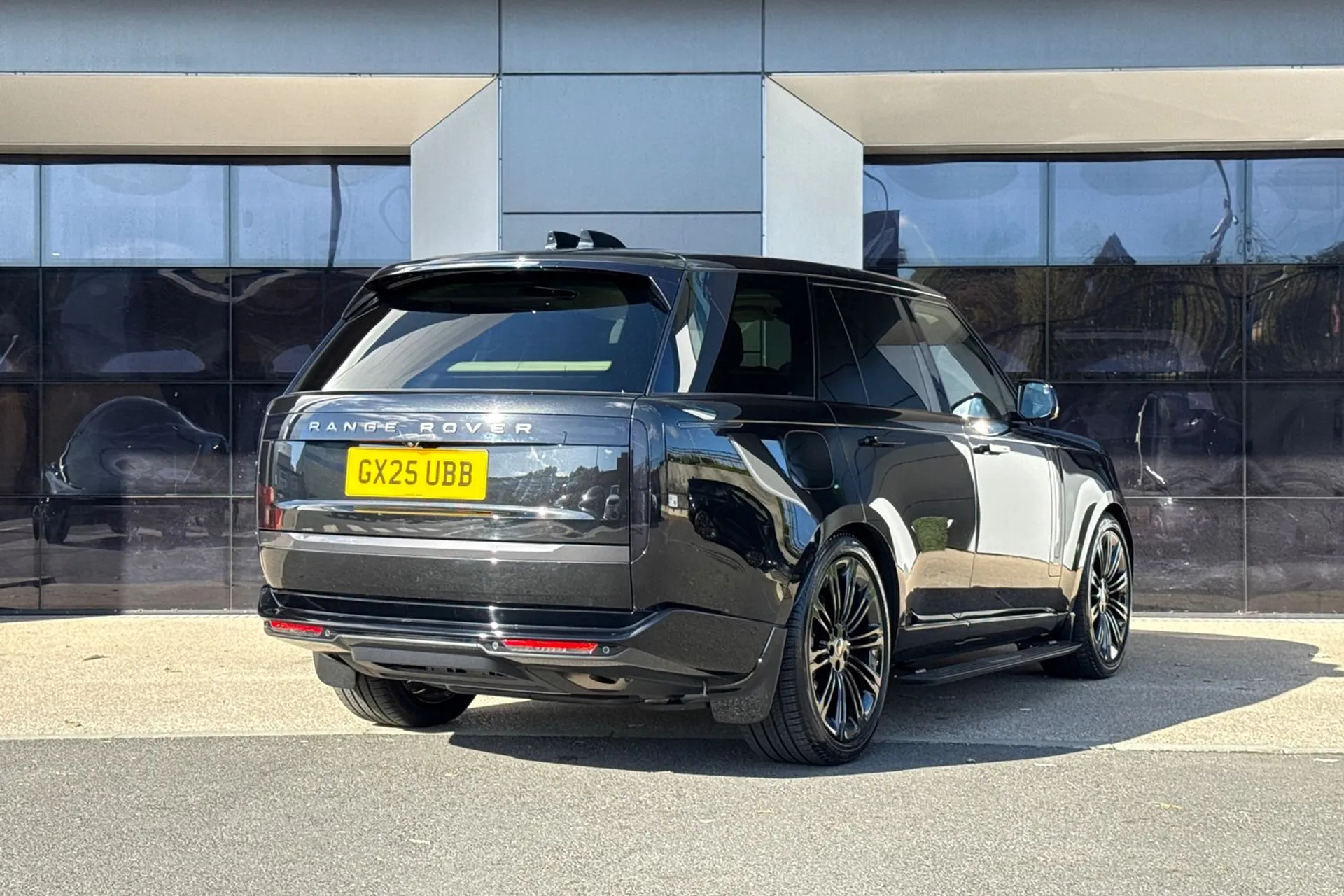 LAND ROVER RANGE ROVER thumbnail image number 6