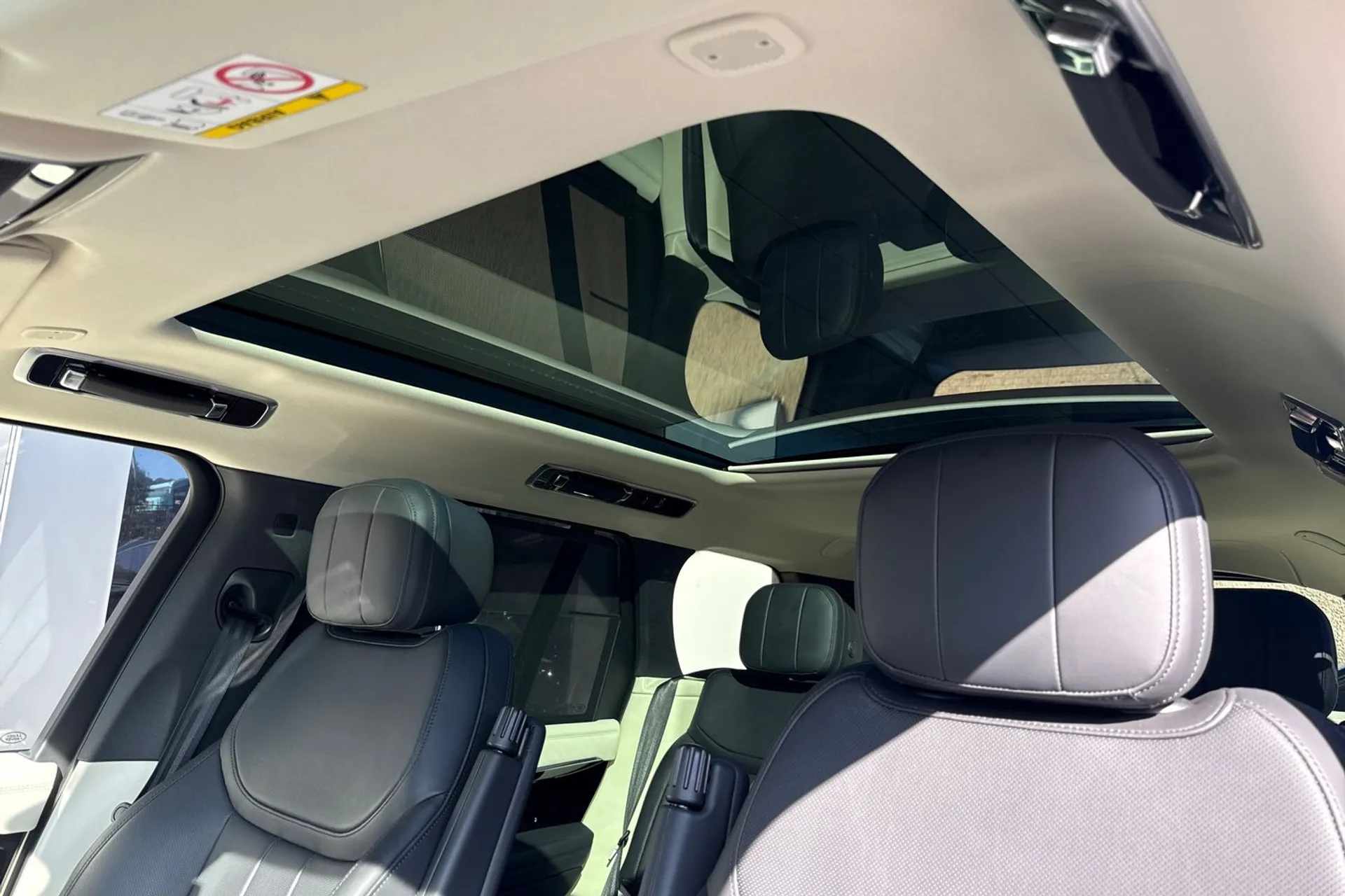 LAND ROVER RANGE ROVER thumbnail image number 62