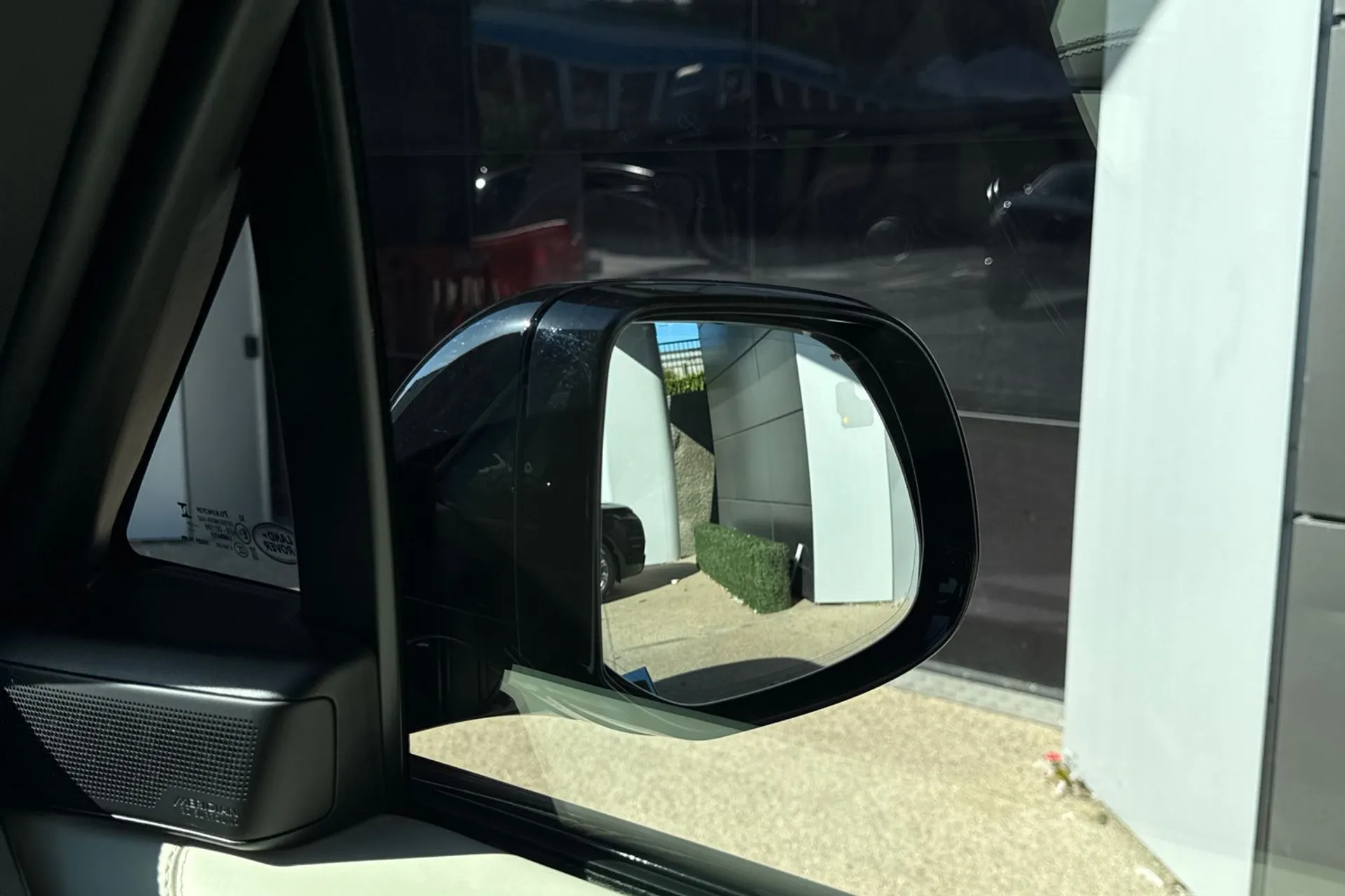 LAND ROVER RANGE ROVER thumbnail image number 12