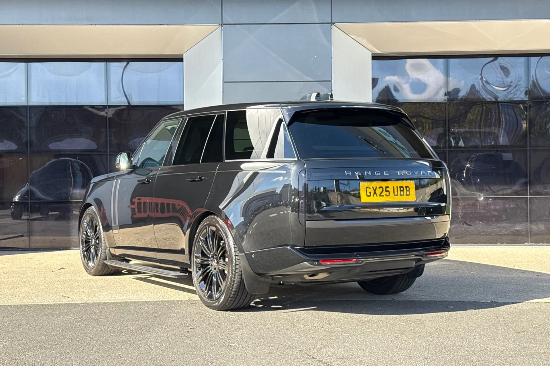 LAND ROVER RANGE ROVER thumbnail image number 10