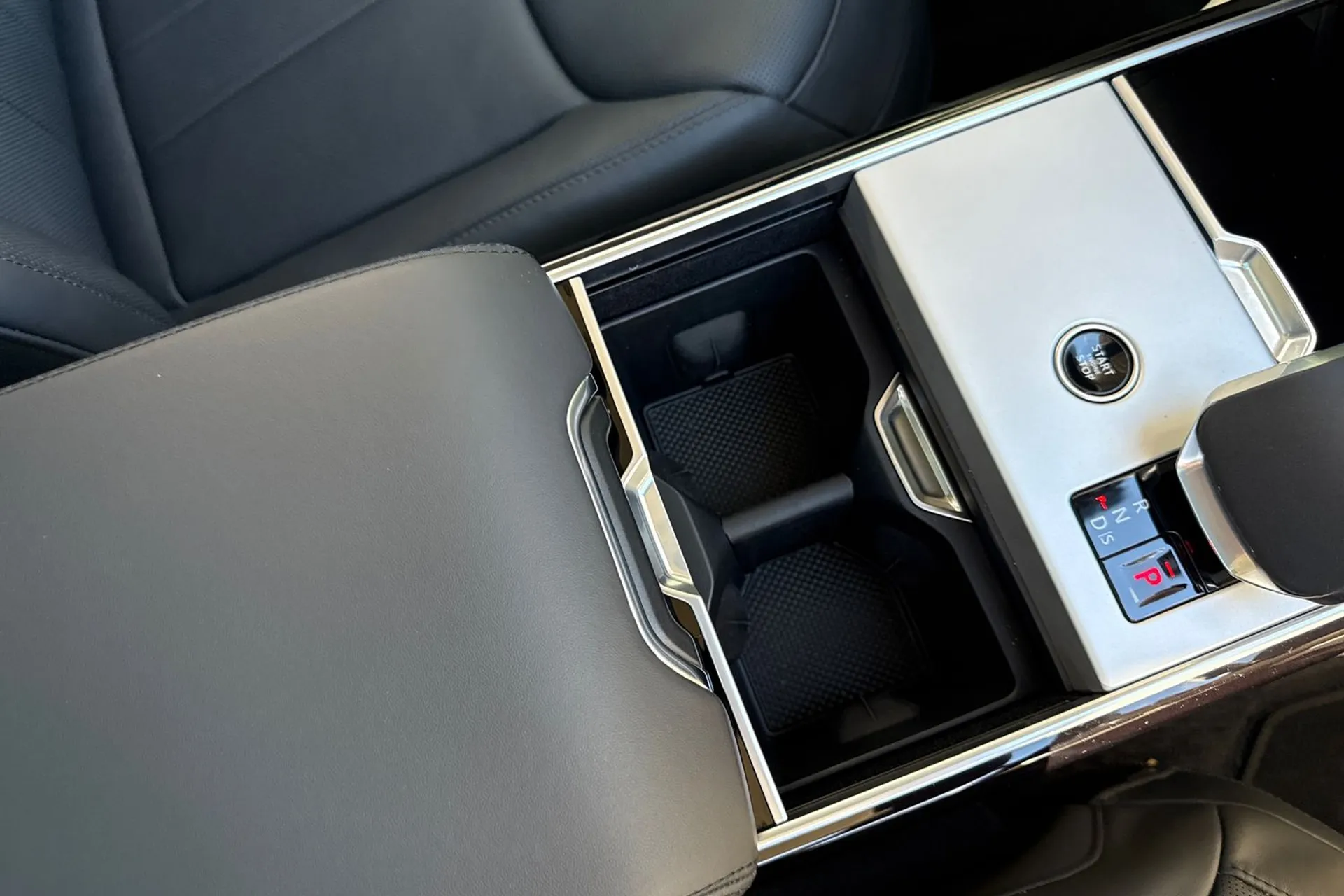 LAND ROVER RANGE ROVER thumbnail image number 66