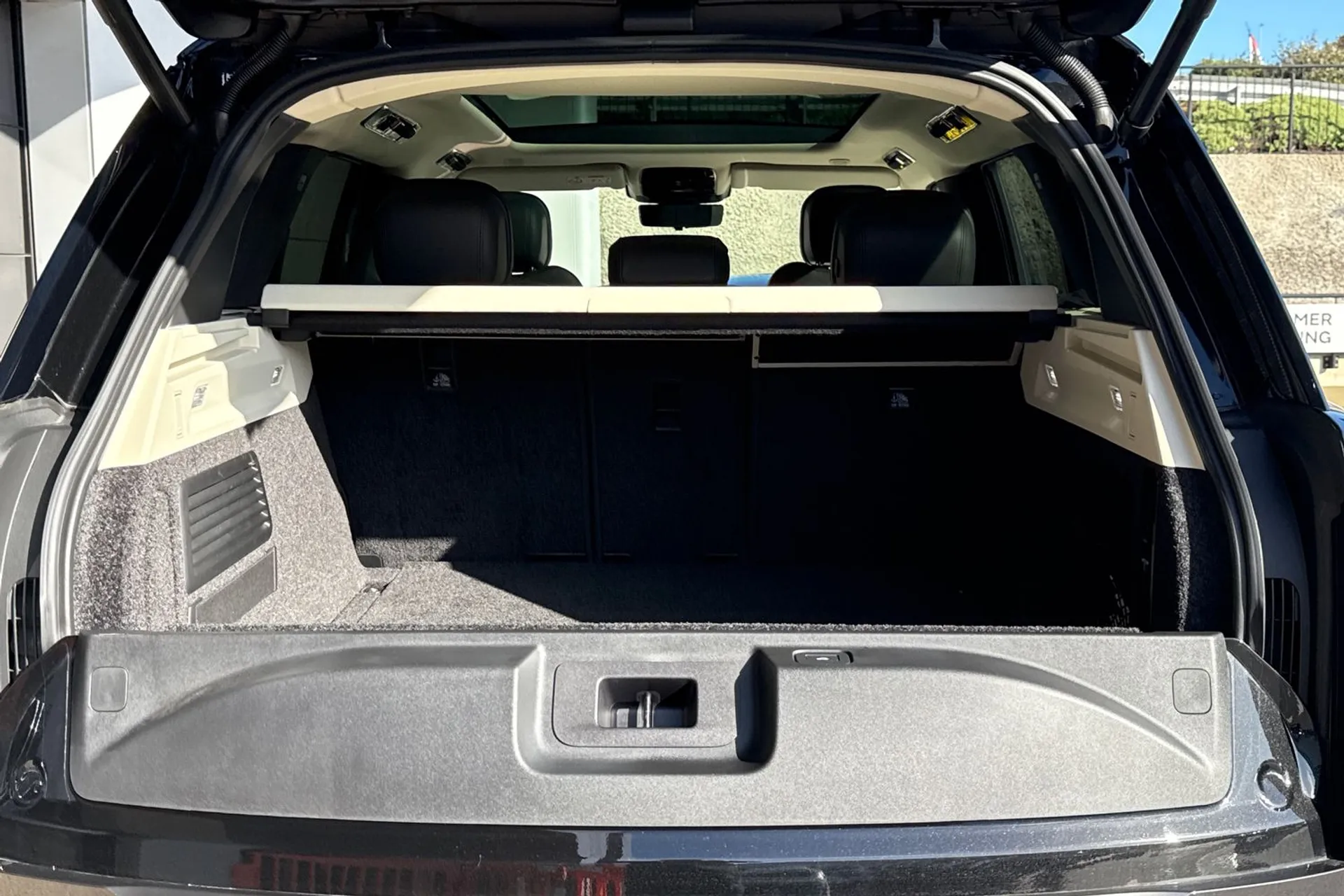 LAND ROVER RANGE ROVER thumbnail image number 56