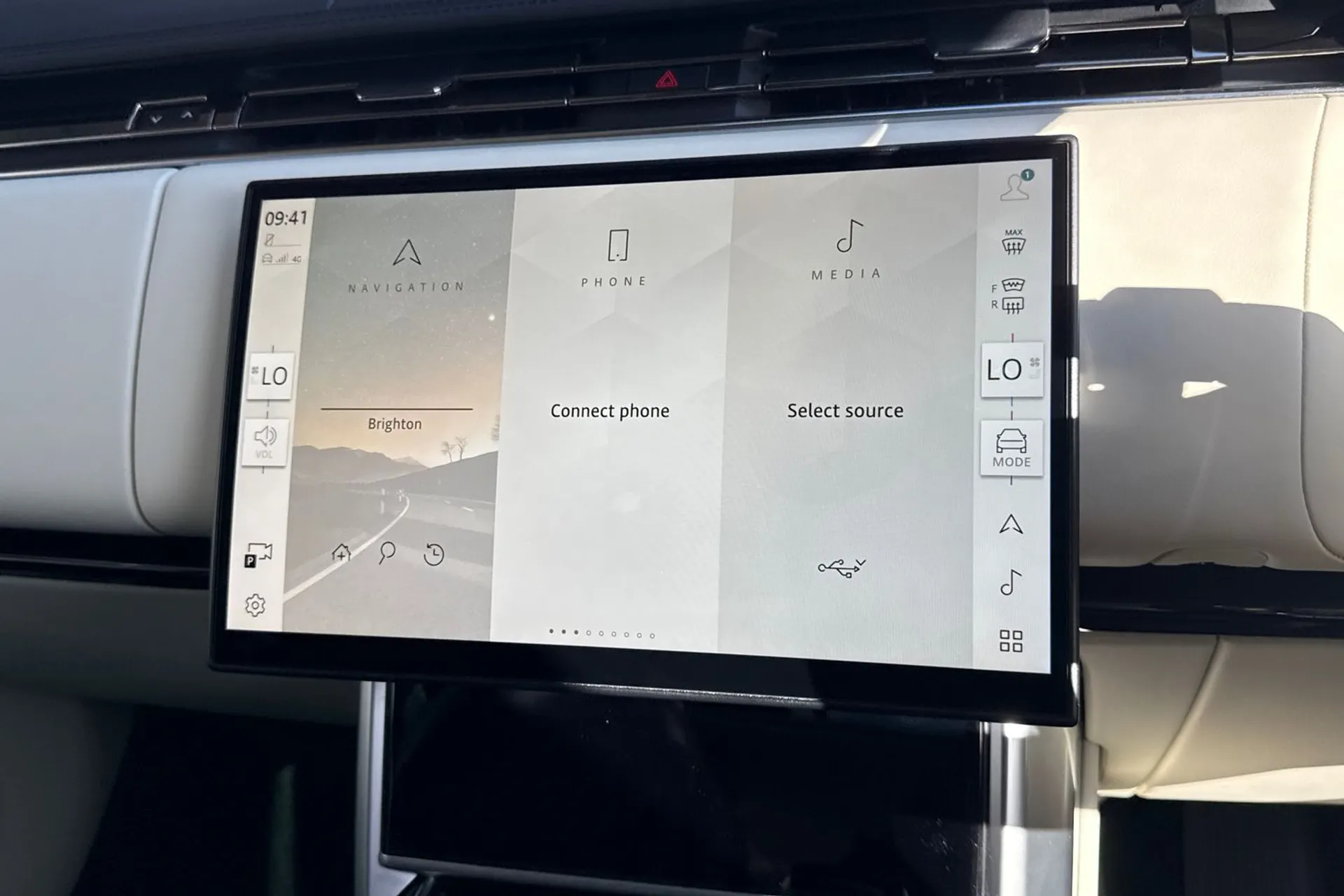 LAND ROVER RANGE ROVER thumbnail image number 67