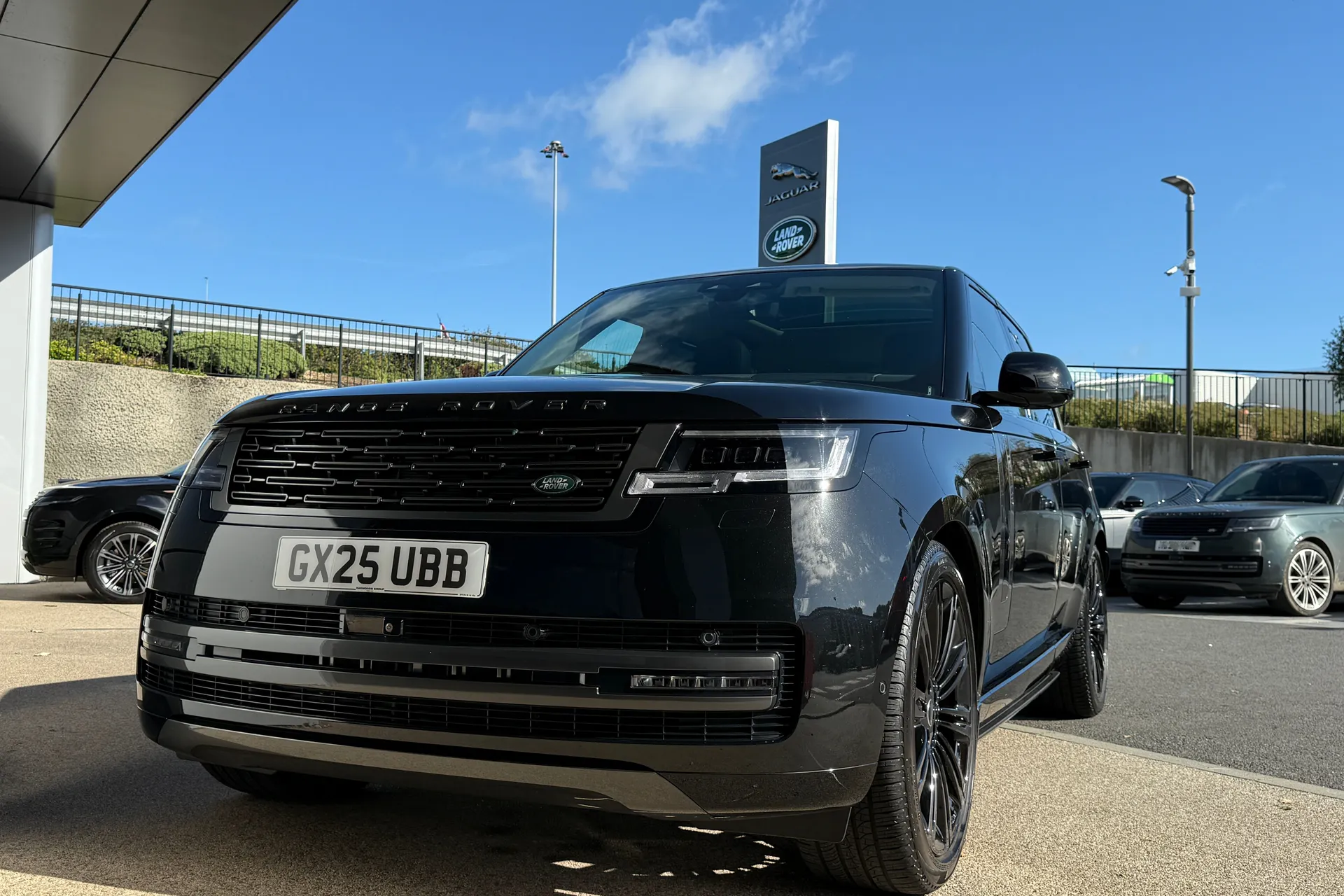 LAND ROVER RANGE ROVER thumbnail image number 24