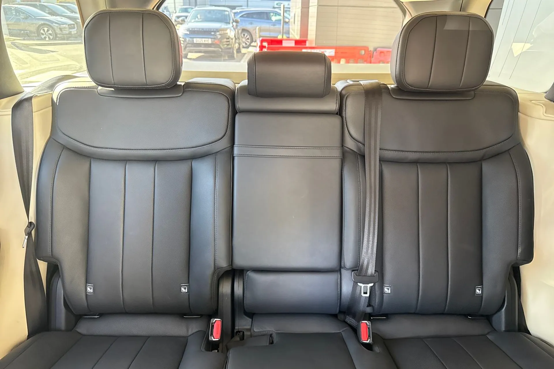 LAND ROVER RANGE ROVER thumbnail image number 46