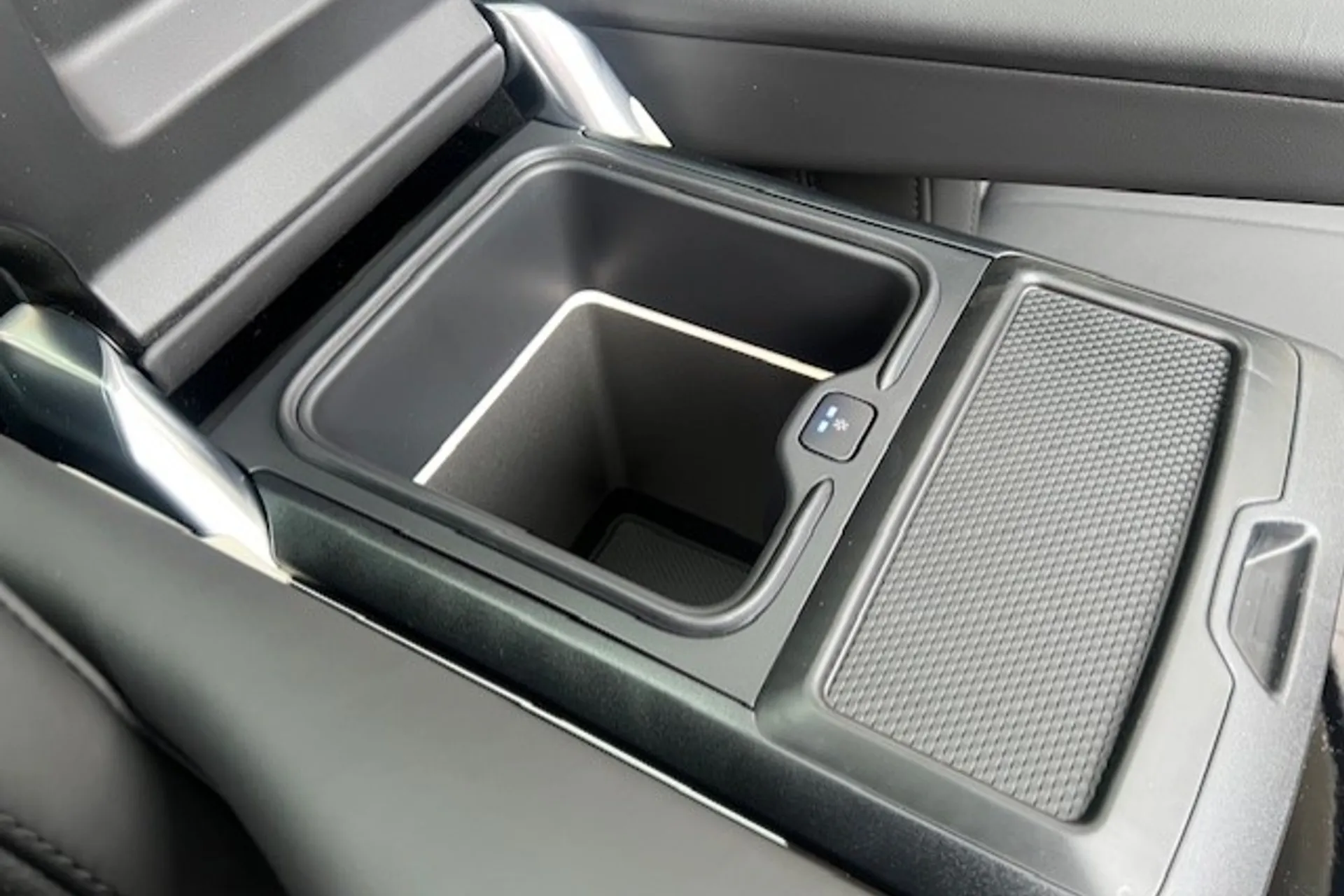 LAND ROVER RANGE ROVER thumbnail image number 36