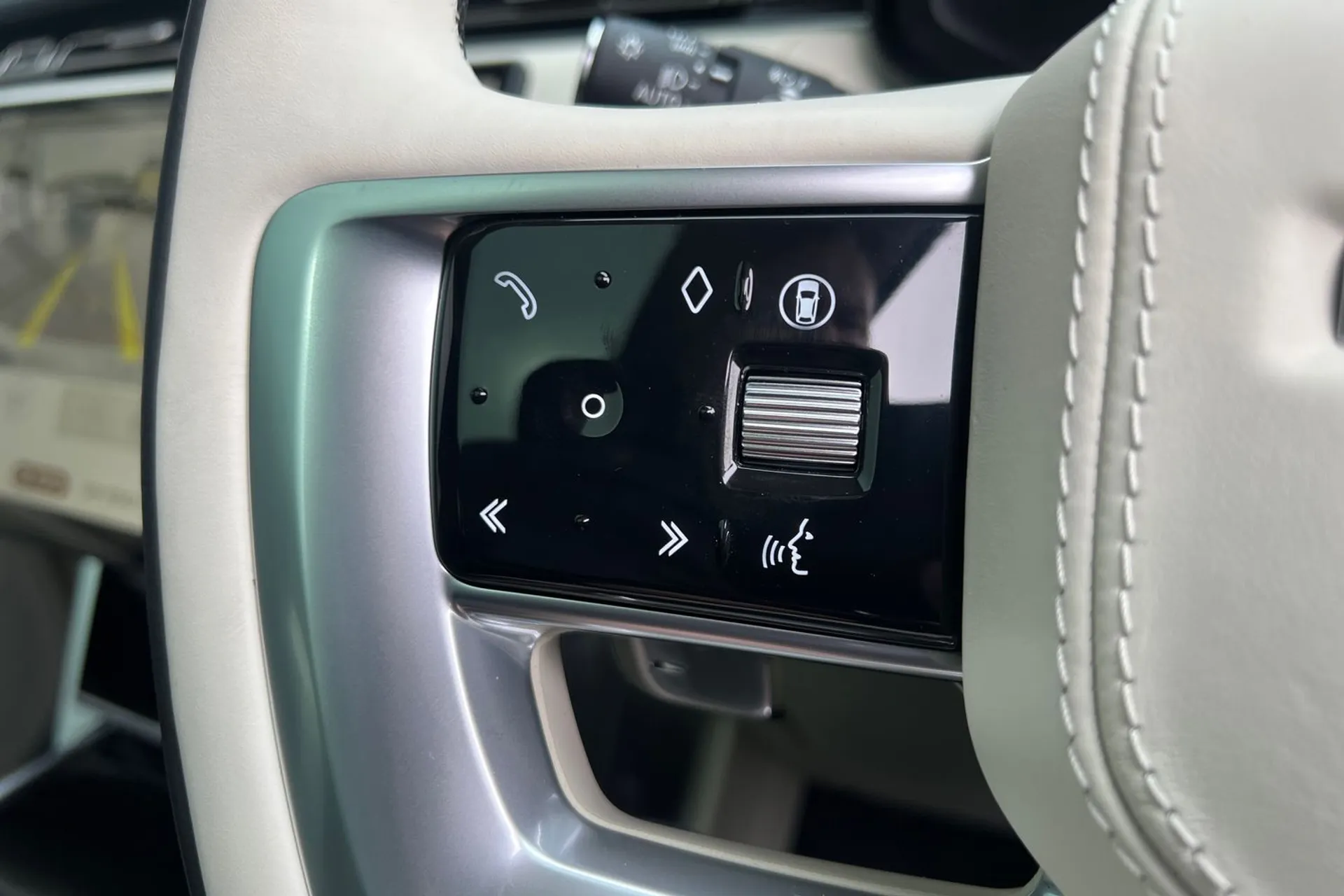 LAND ROVER RANGE ROVER thumbnail image number 58