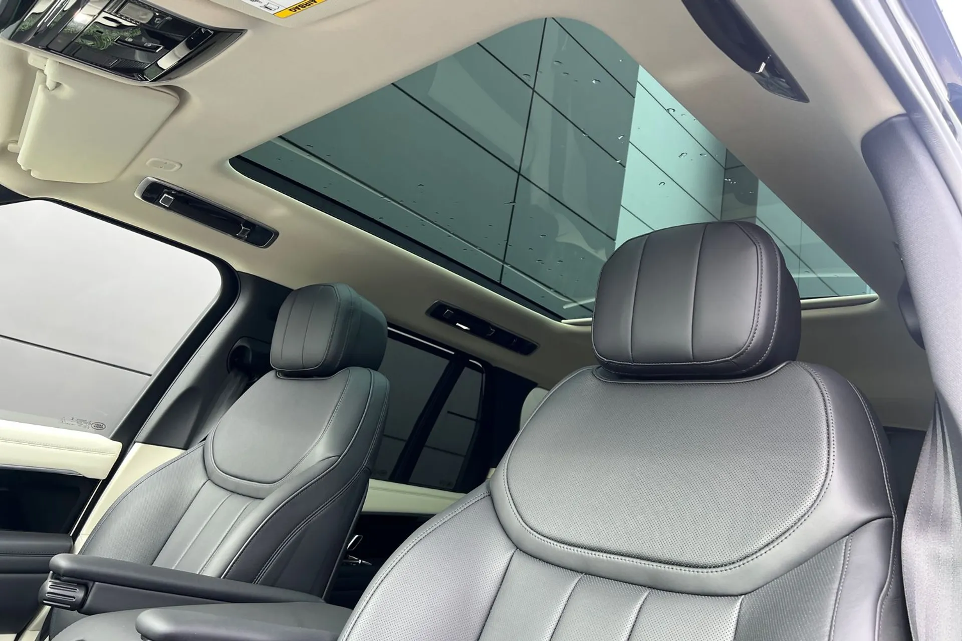 LAND ROVER RANGE ROVER thumbnail image number 49