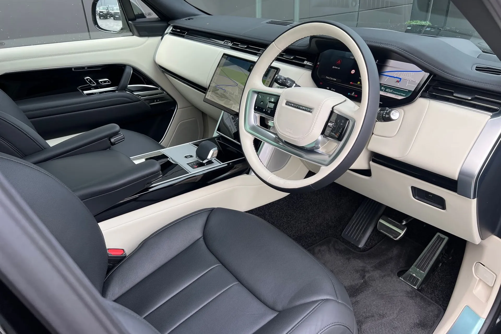 LAND ROVER RANGE ROVER thumbnail image number 26
