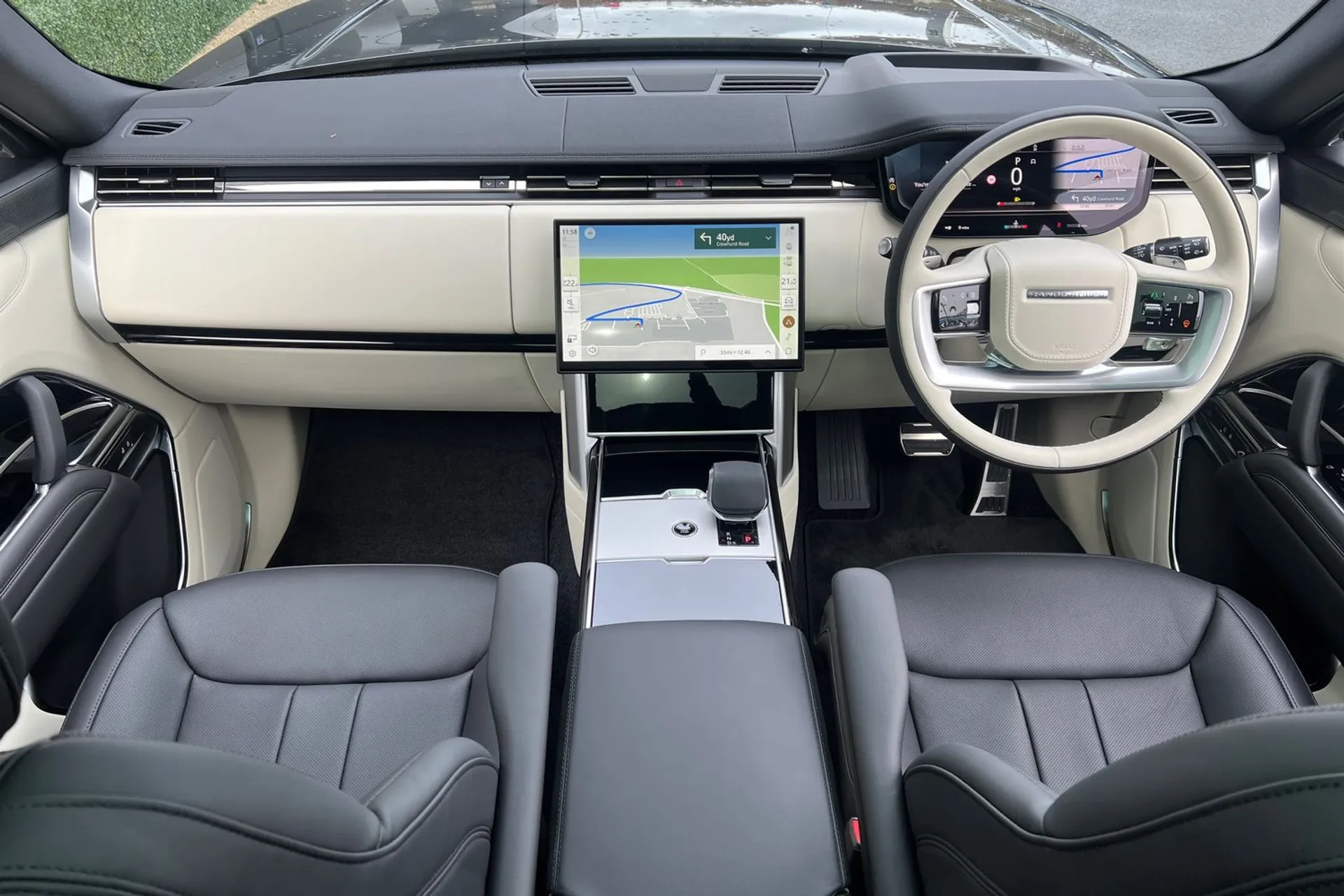 LAND ROVER RANGE ROVER thumbnail image number 52