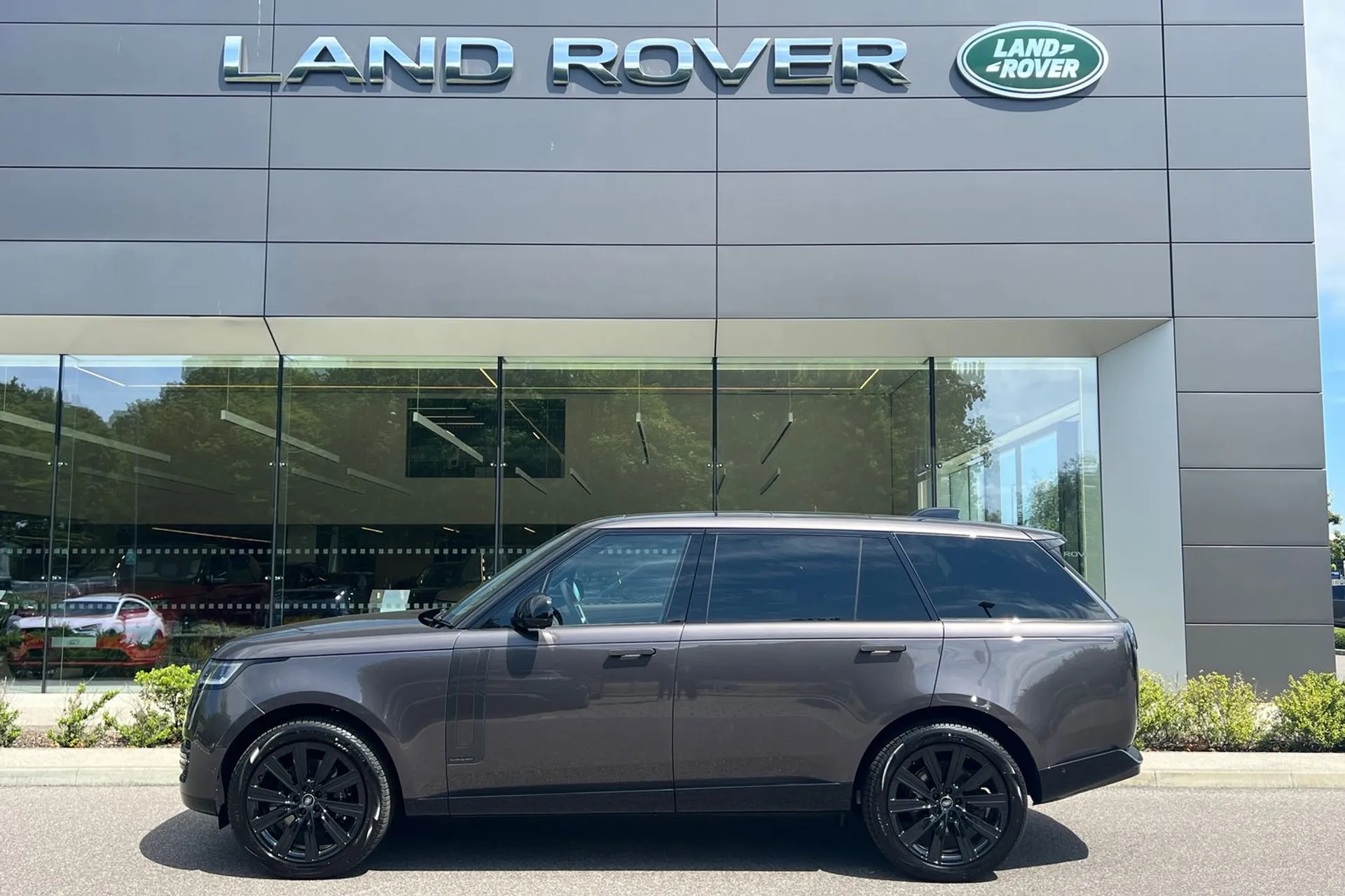 LAND ROVER RANGE ROVER thumbnail image number 8