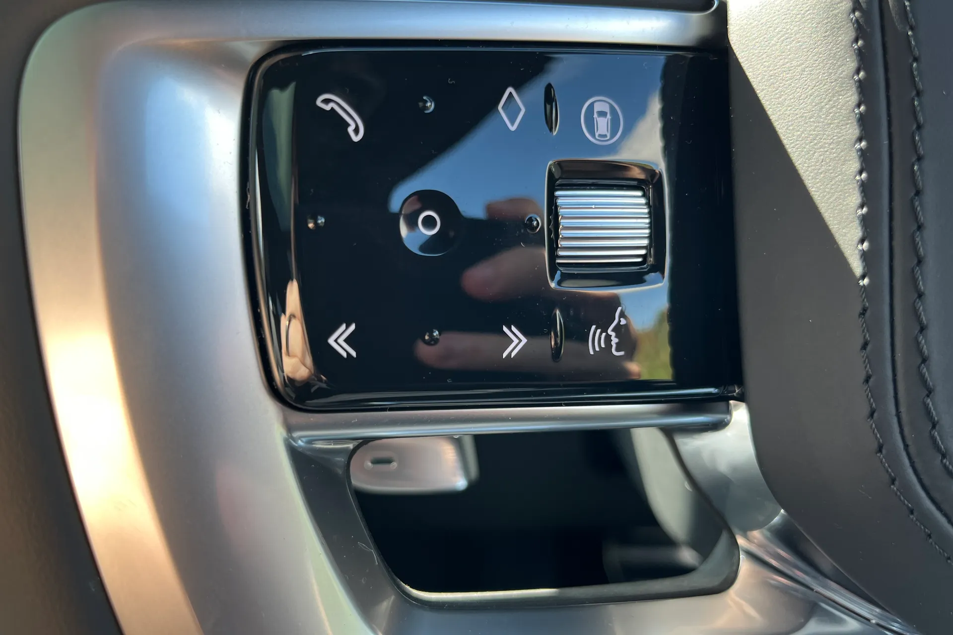 LAND ROVER RANGE ROVER thumbnail image number 10