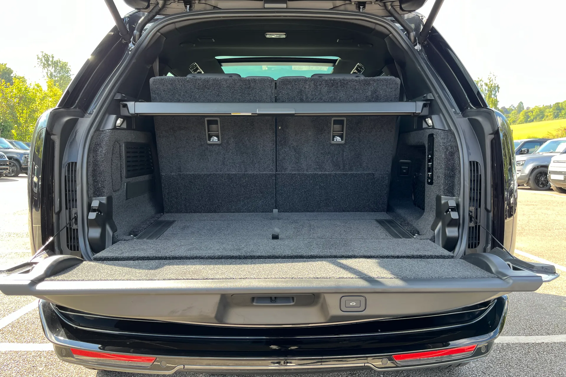 LAND ROVER RANGE ROVER thumbnail image number 19