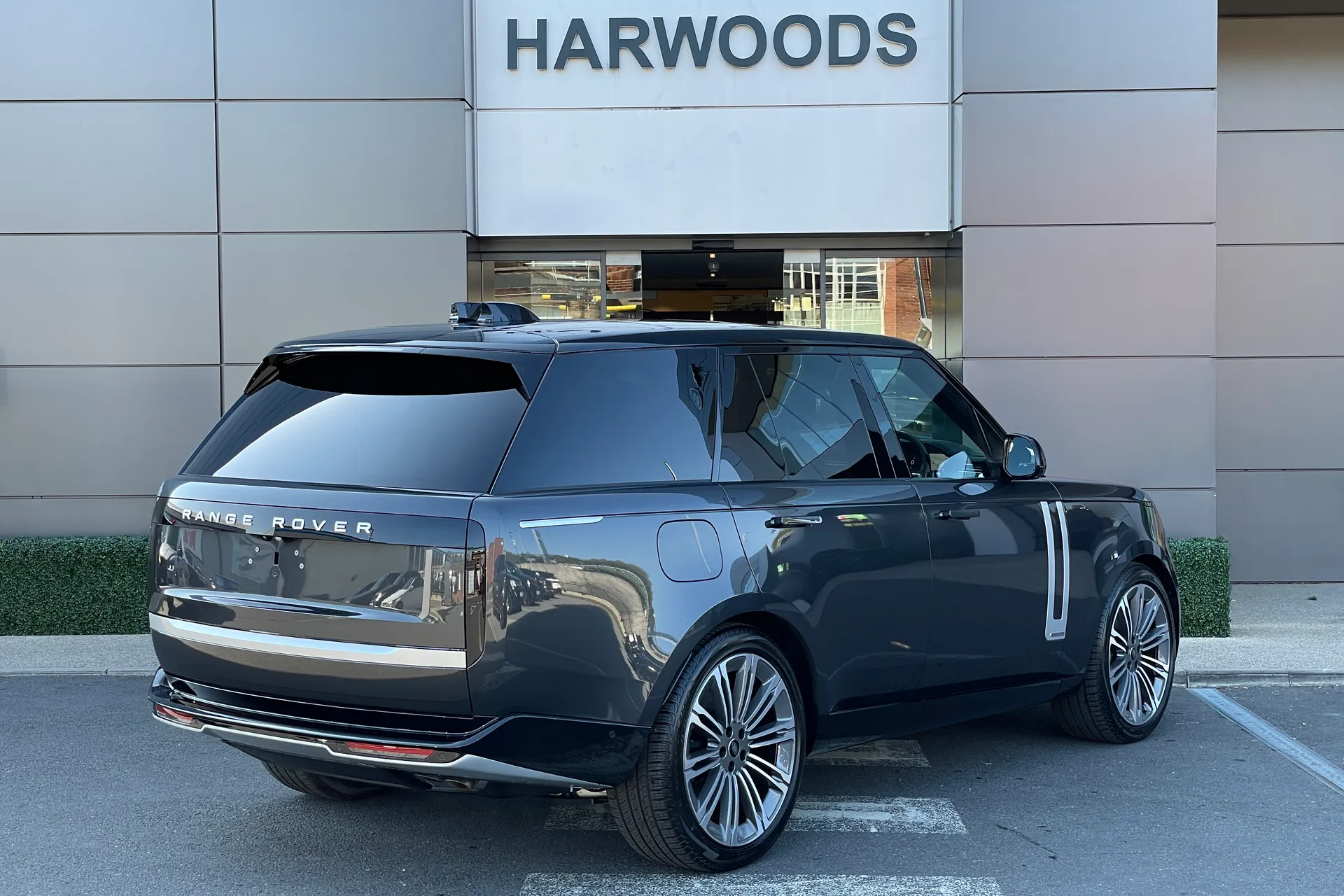 LAND ROVER RANGE ROVER thumbnail image number 20