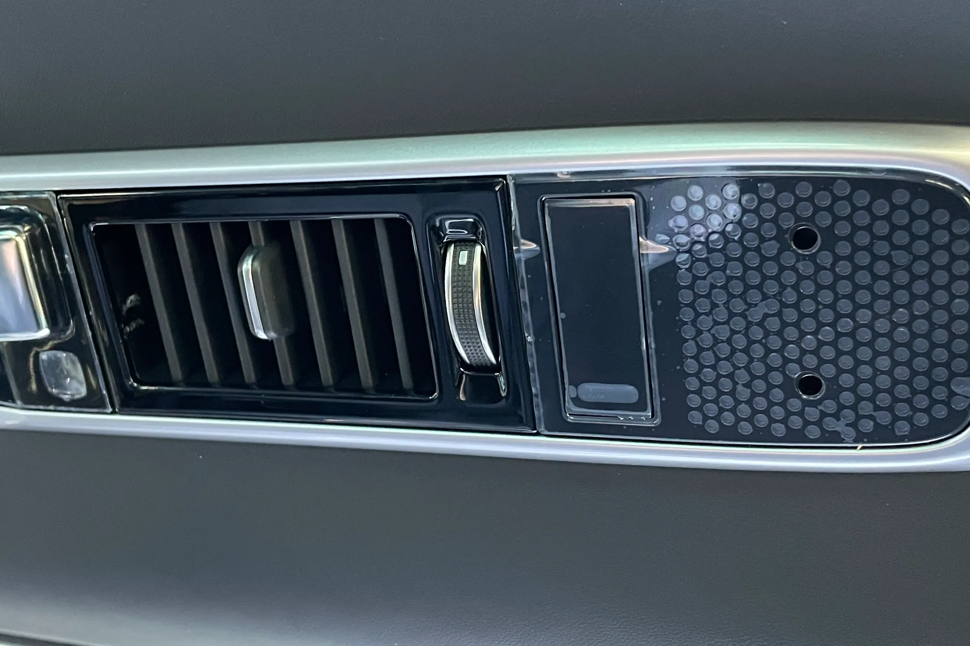 LAND ROVER RANGE ROVER thumbnail image number 52