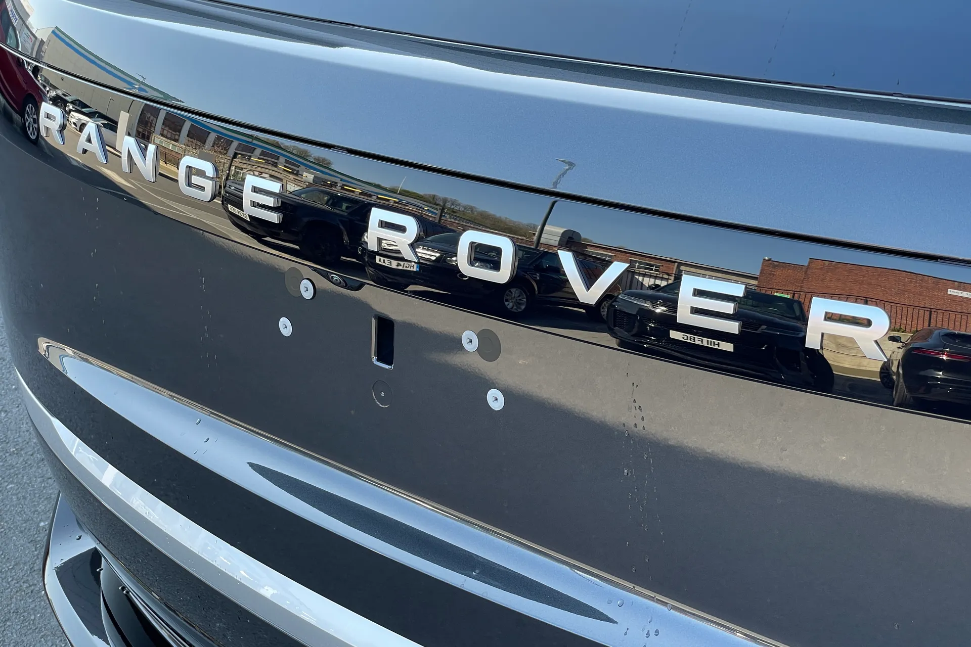 LAND ROVER RANGE ROVER thumbnail image number 17