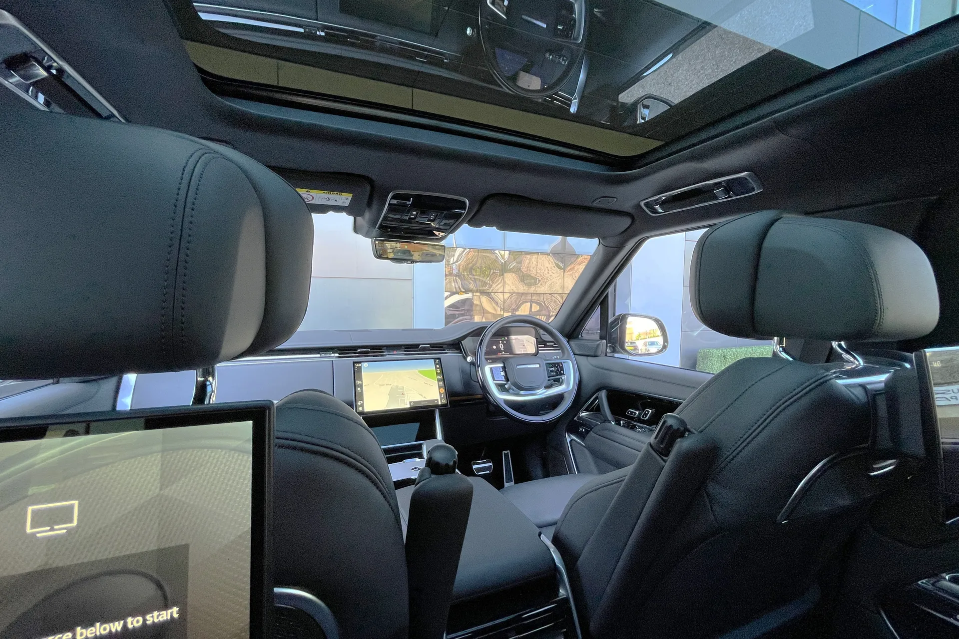LAND ROVER RANGE ROVER thumbnail image number 43