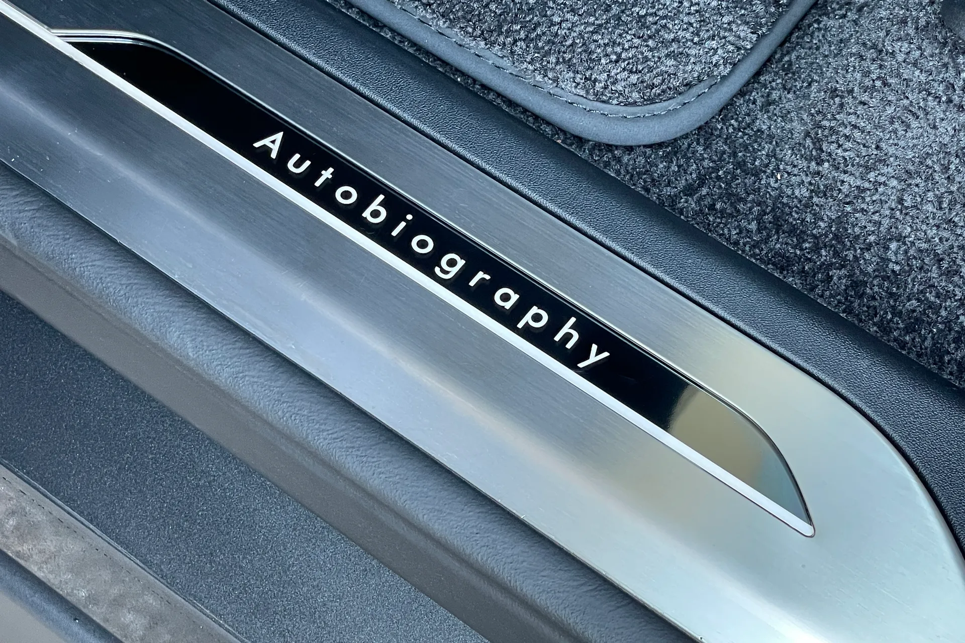 LAND ROVER RANGE ROVER thumbnail image number 38