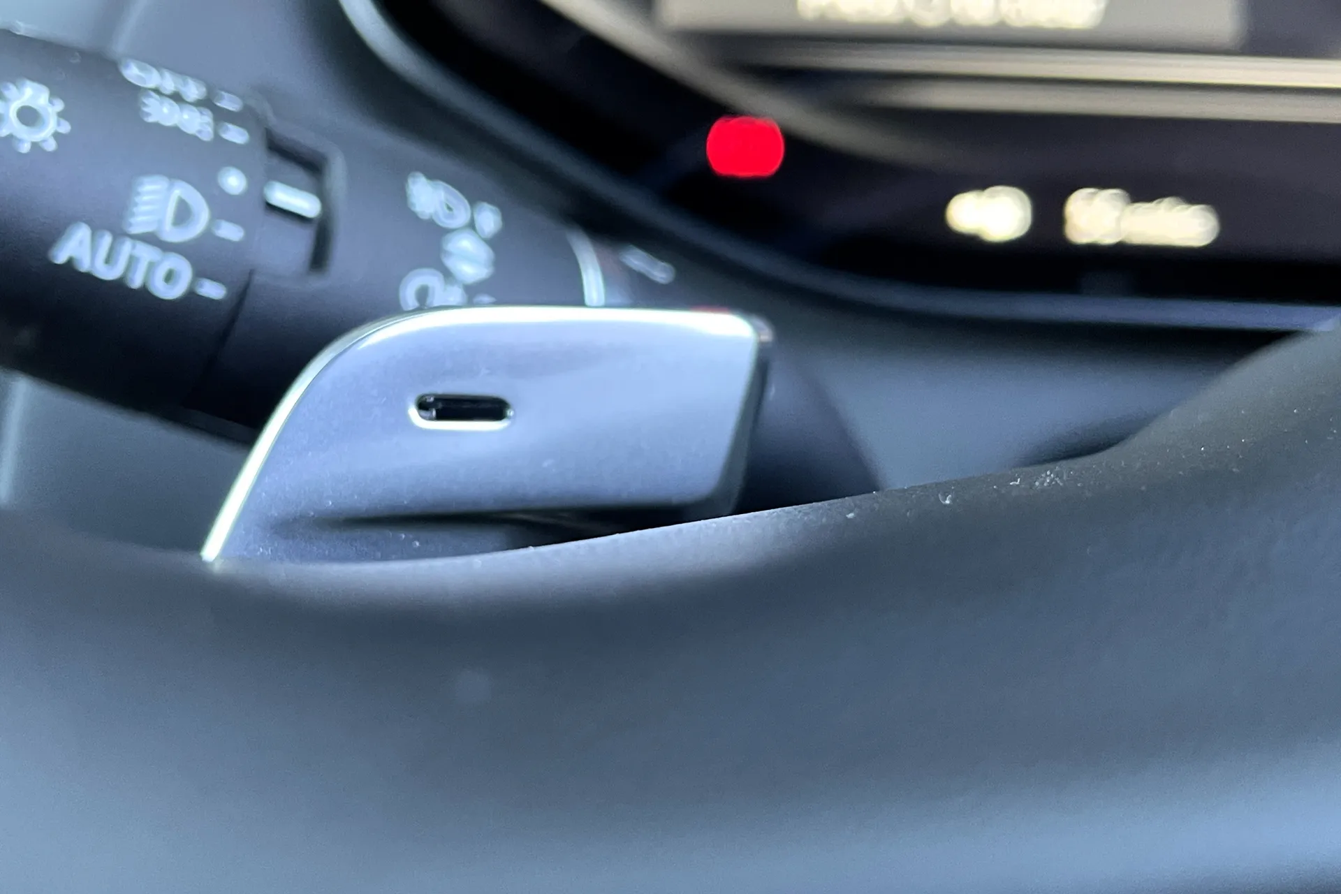 LAND ROVER RANGE ROVER thumbnail image number 61