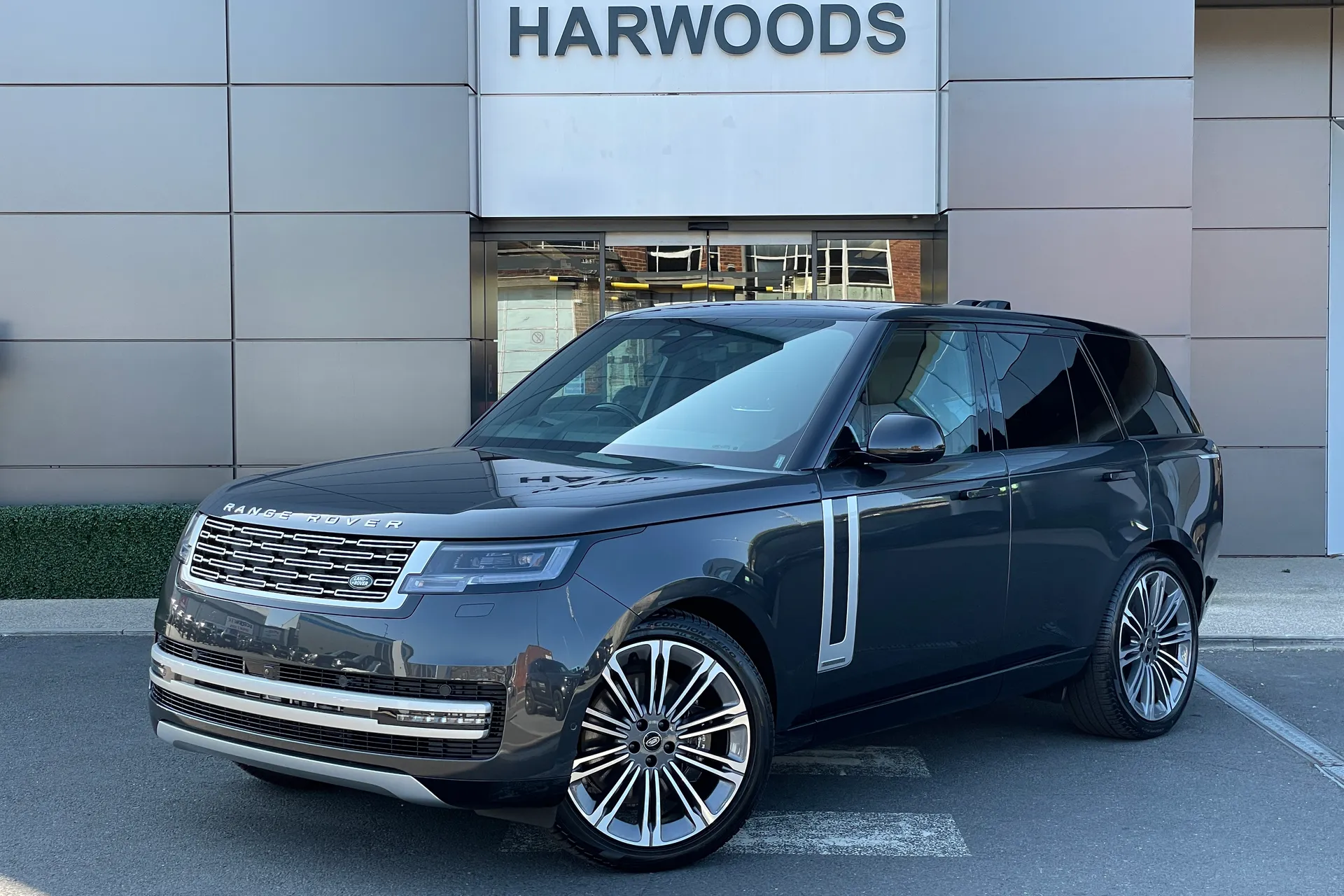 LAND ROVER RANGE ROVER thumbnail image number 8