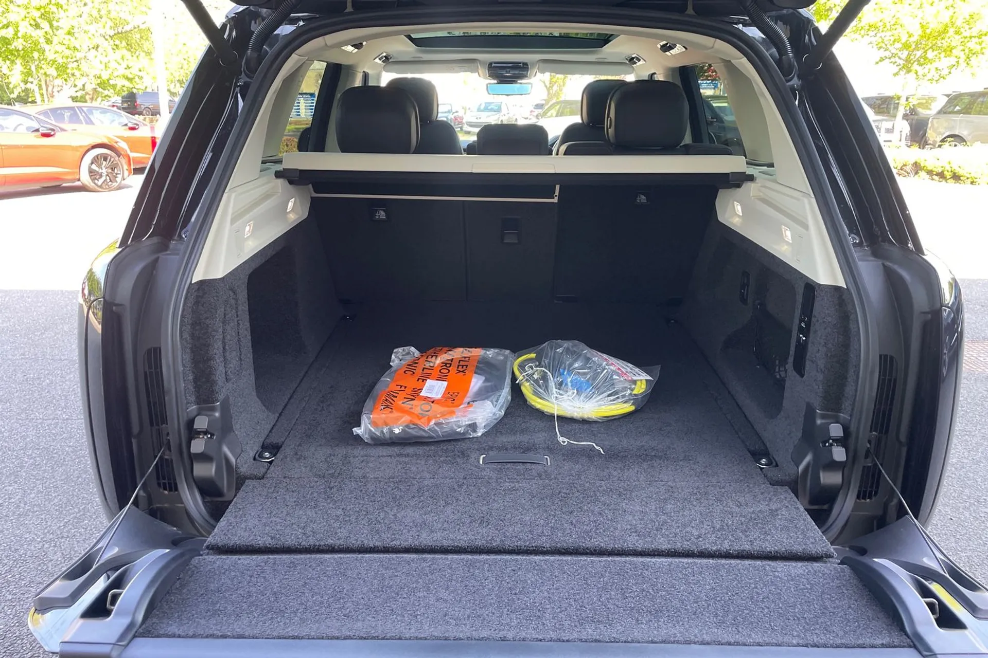 LAND ROVER RANGE ROVER thumbnail image number 44