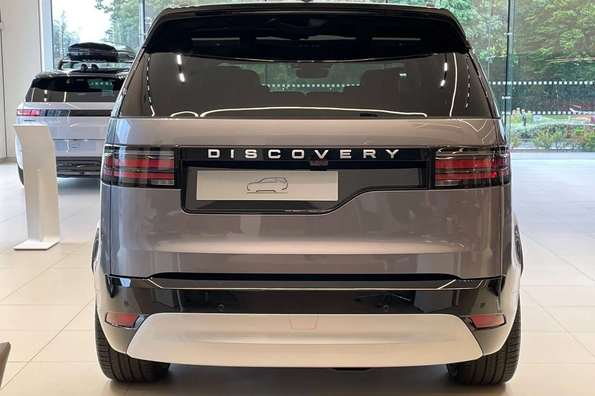 LAND ROVER DISCOVERY thumbnail image number 9