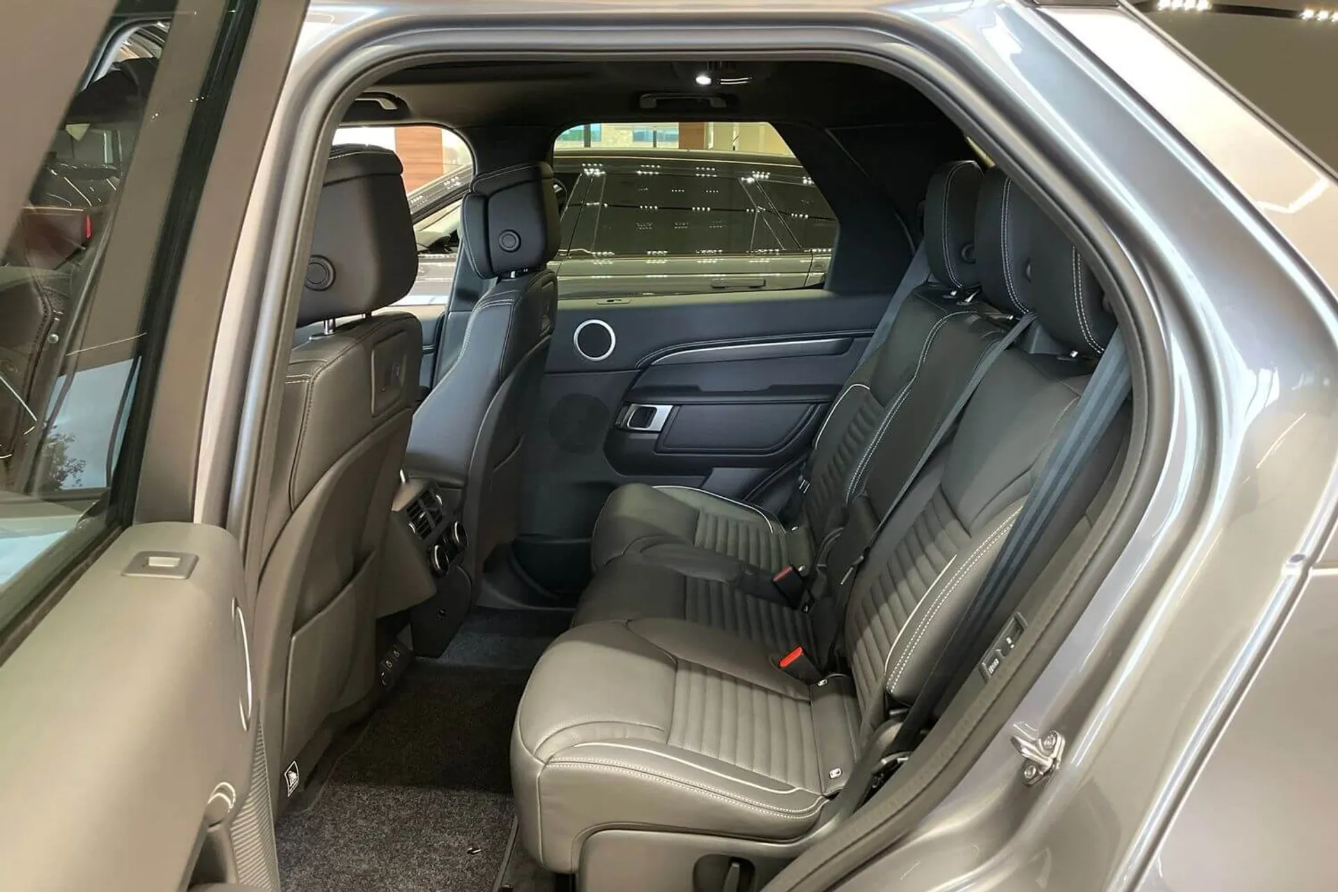 LAND ROVER DISCOVERY thumbnail image number 34