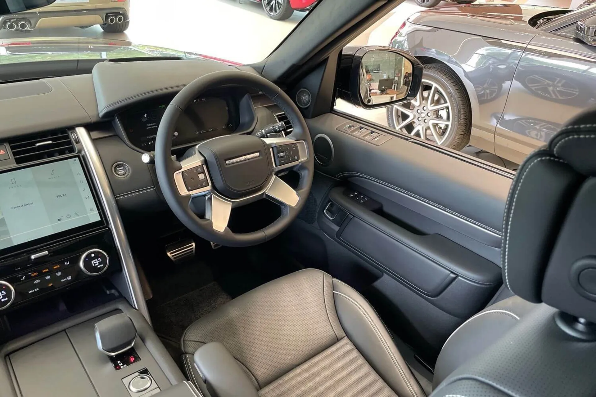 LAND ROVER DISCOVERY thumbnail image number 16